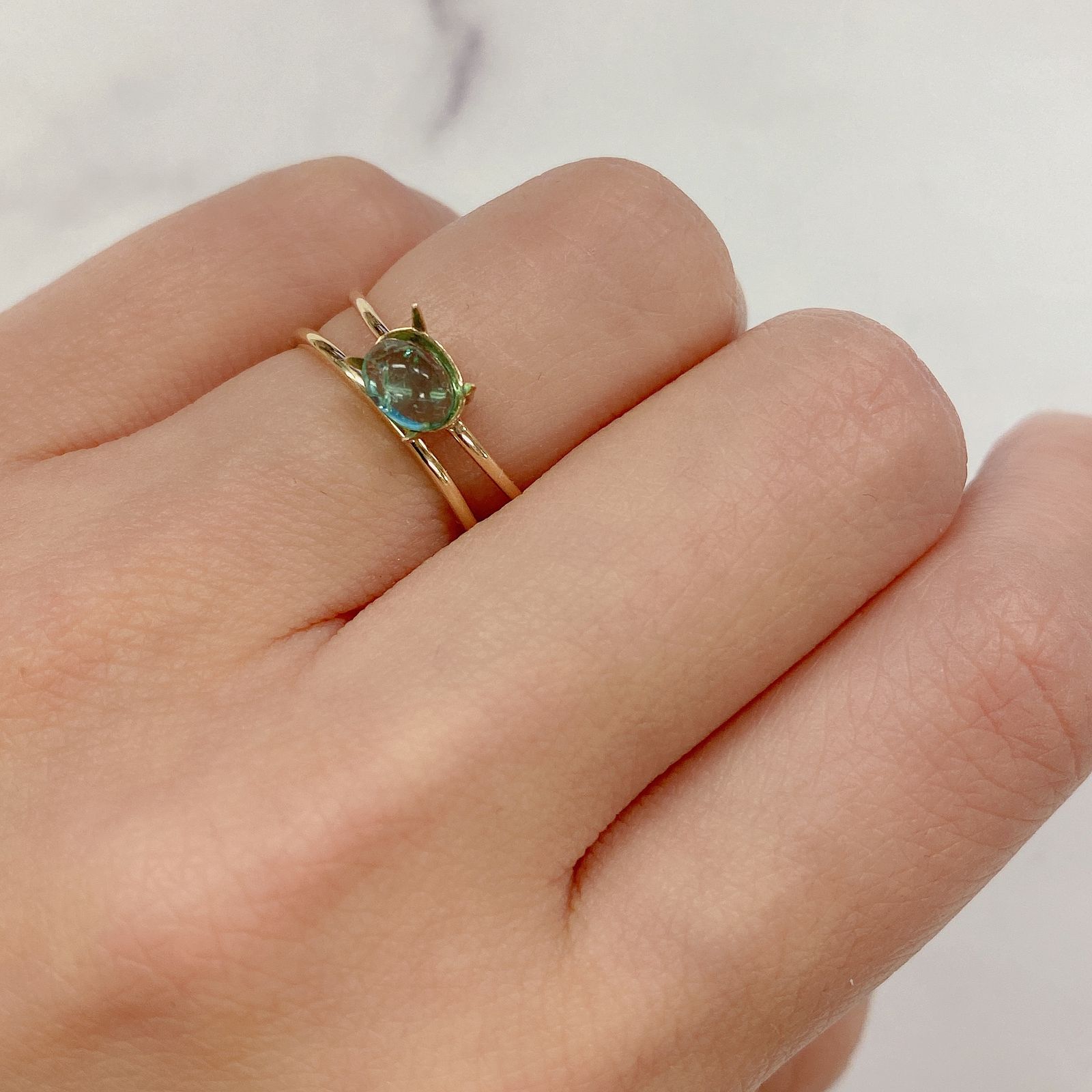 フローライト フルオレッセンス(宝石名フルオライト)イギリス・ロジャリー鉱山産 0.58ct 識別済[211113764]5.9x4.4mm前後