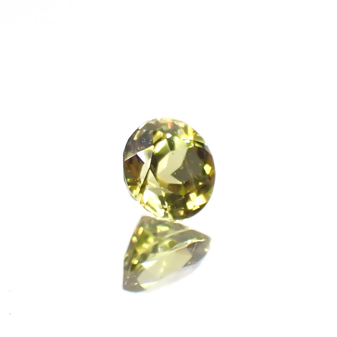 カナリートルマリン ザンビア・カナリー鉱山産 0.25ct[230823147]3.9x3.9mm前後
