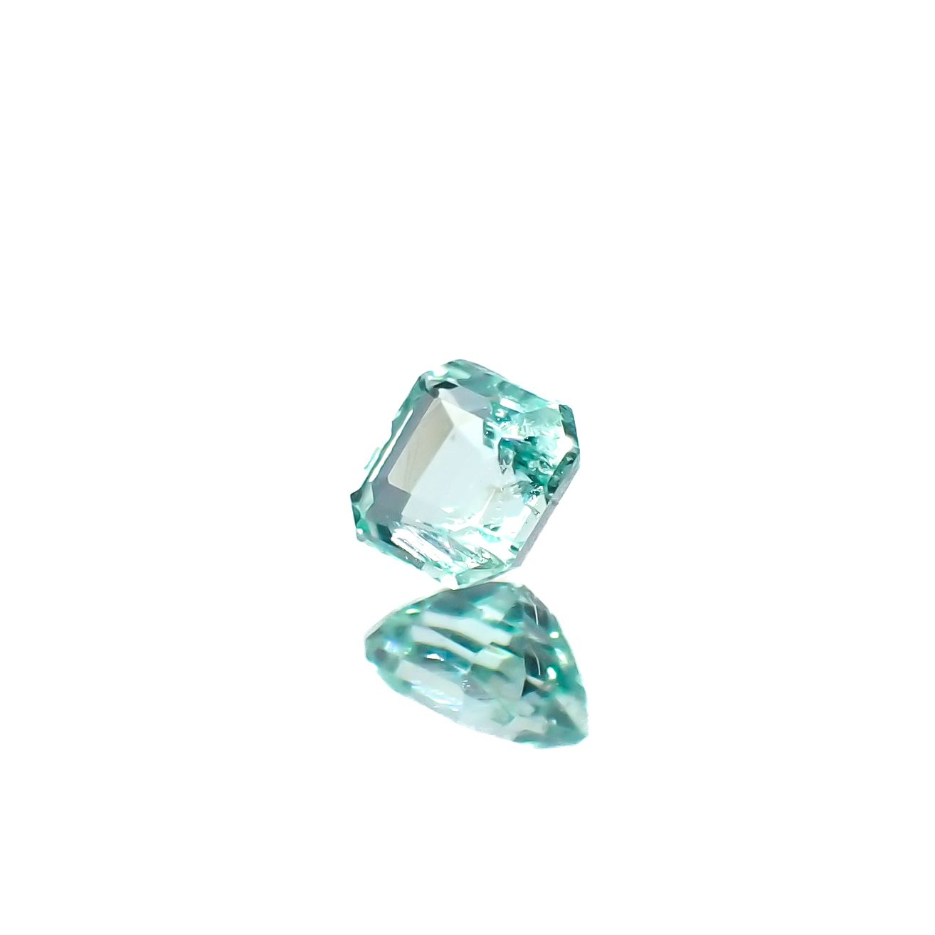 パステルカラーエメラルド コロンビア産 0.22ct[240225951]3.4x3.4mm前後