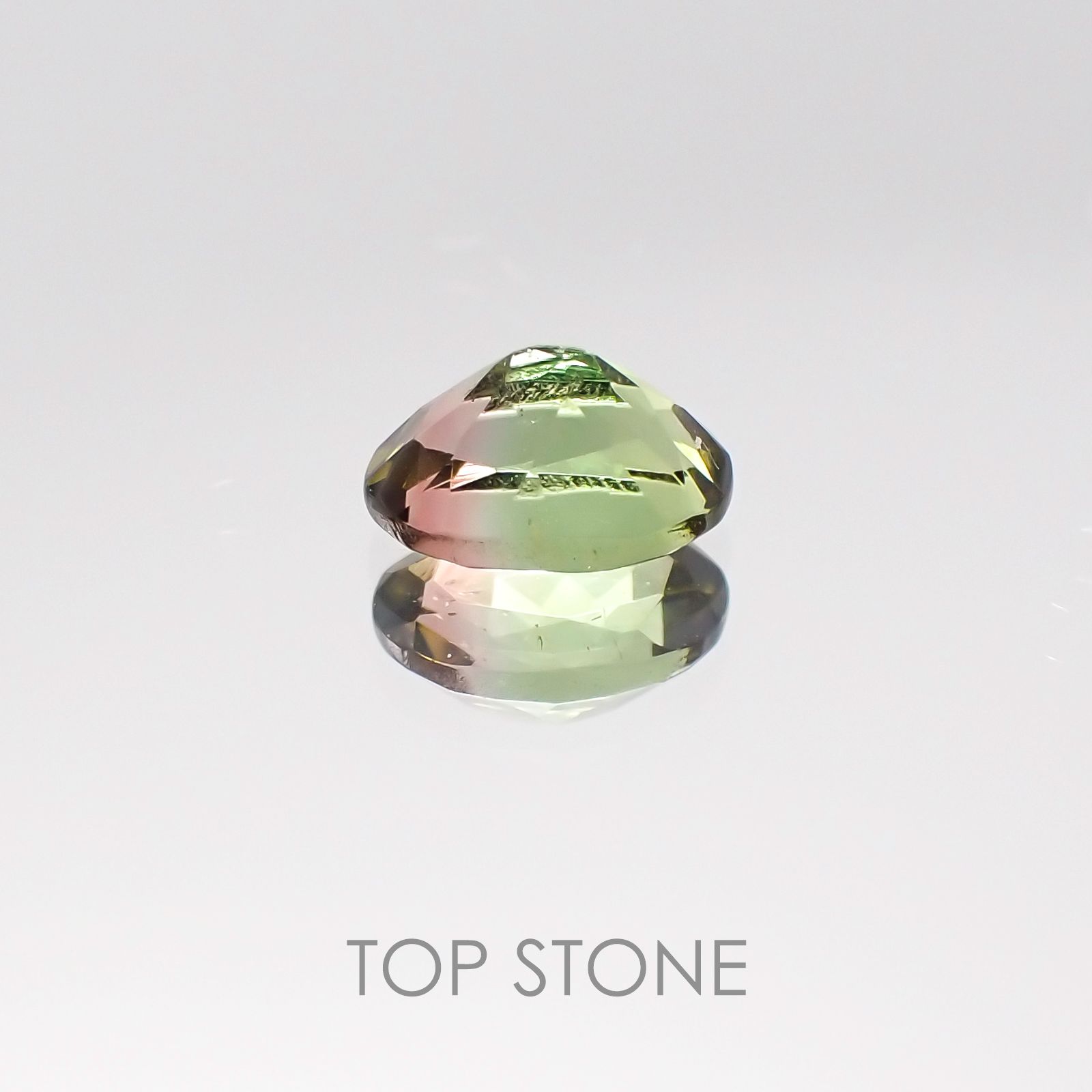 バイカラートルマリン ブラジル産 ルース 0.57ct[20106799]6.1×4.1mm前後