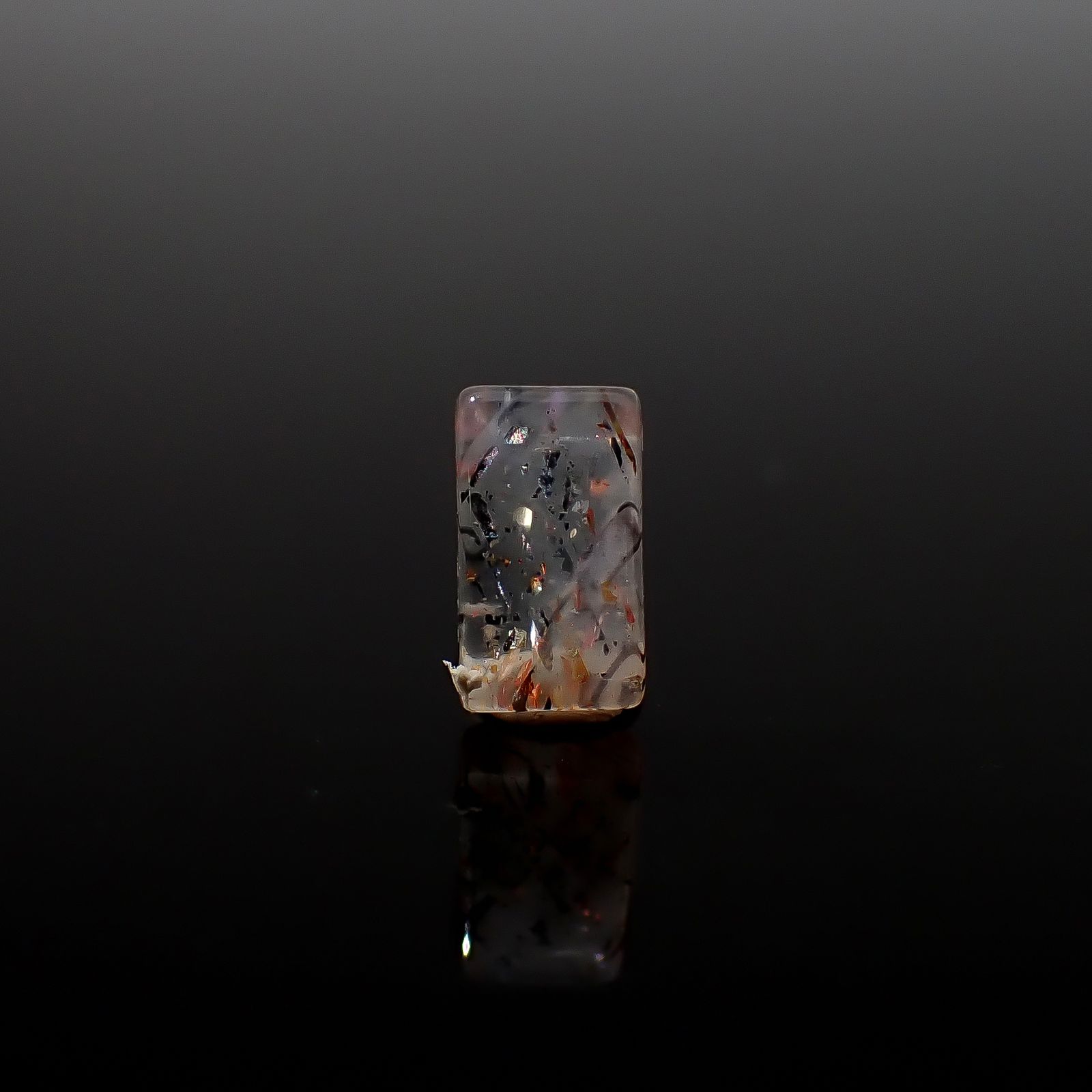 レインボーラティスサンストーン オーストラリア産 0.76ct / 7.5x4.2mm前後 [260632533]