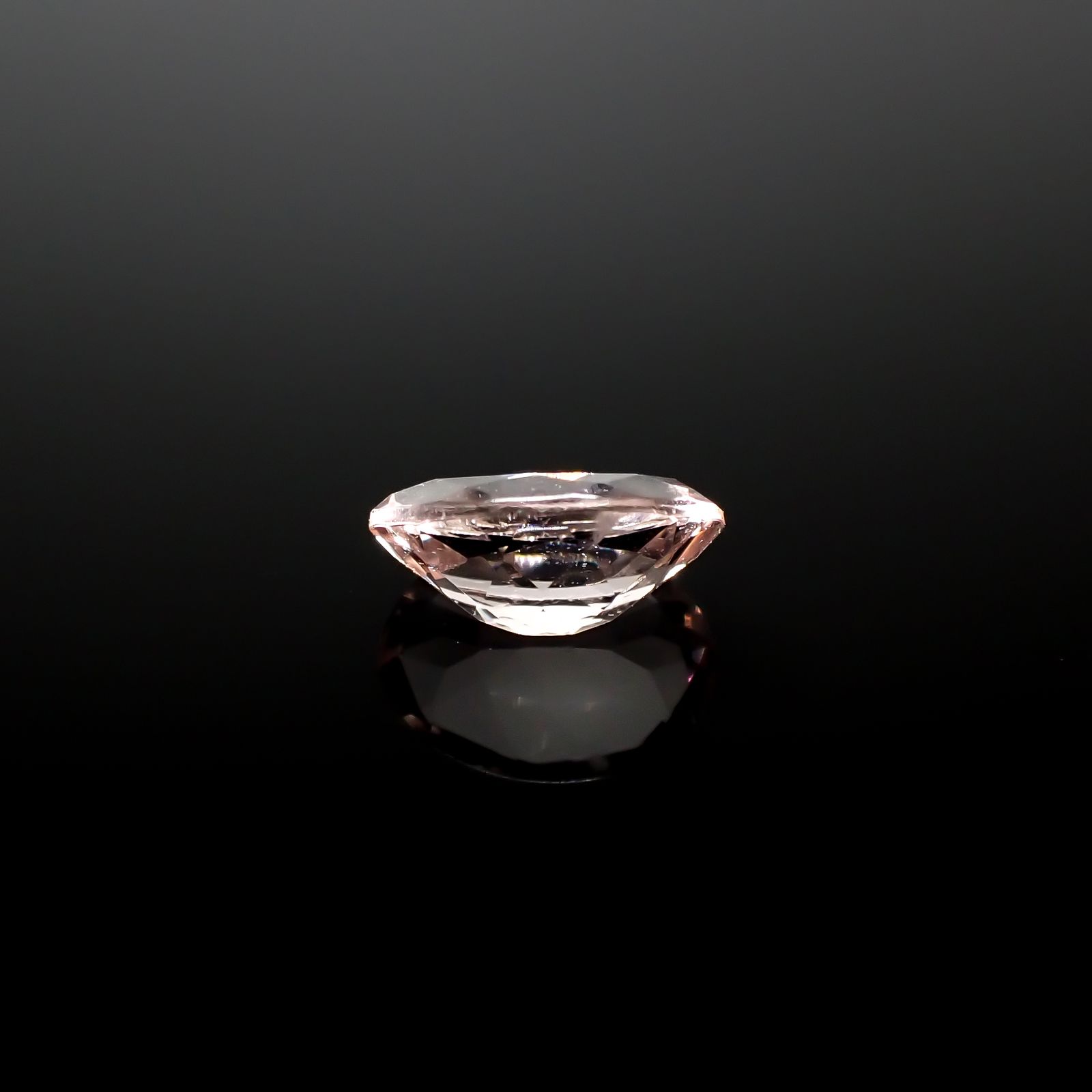 モルガナイト モザンビーク/ブラジル産 0.66ct[240326782]7x5.1mm前後