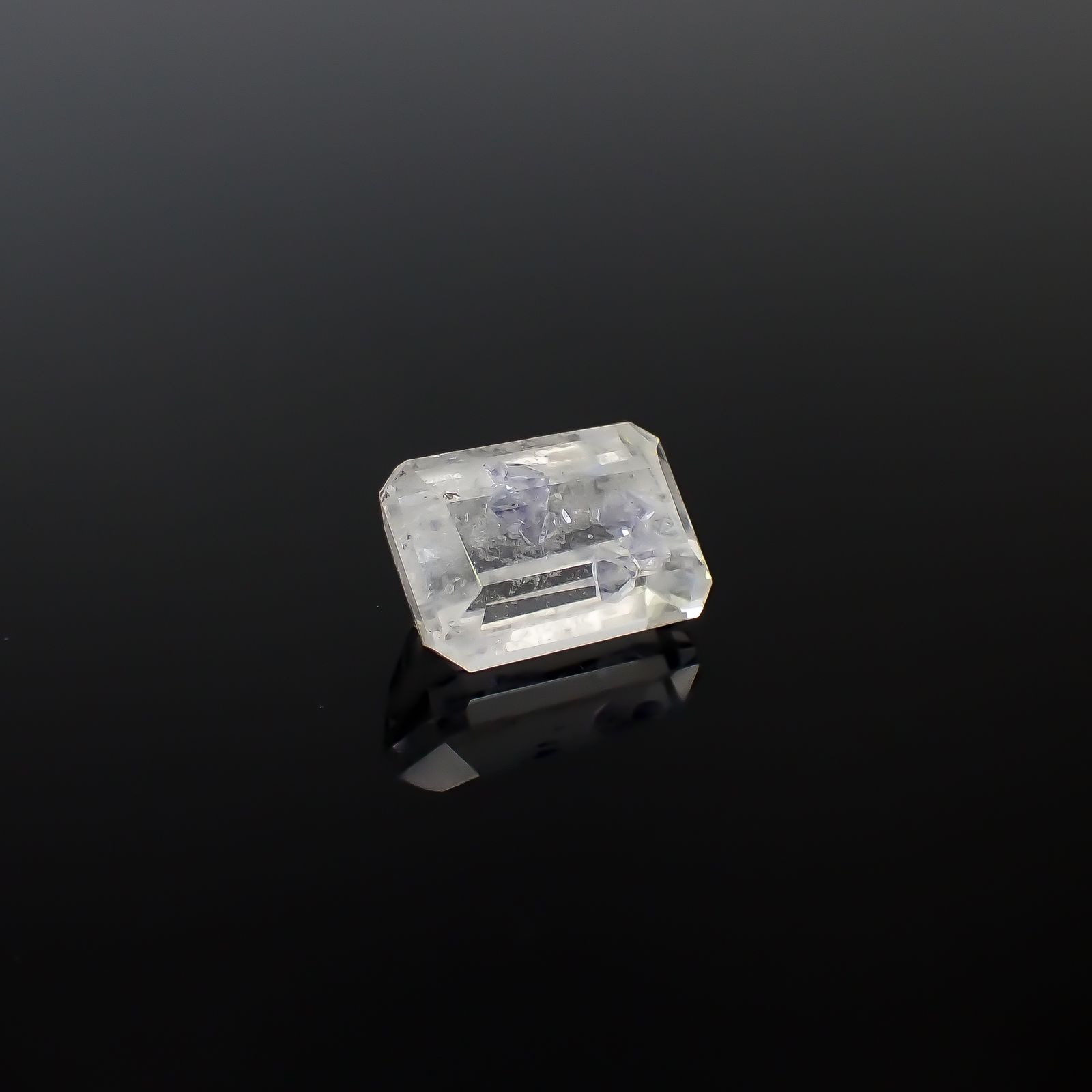フローライトインクォーツ マダガスカル産 11.83ct [250329955]15.5x11mm前後