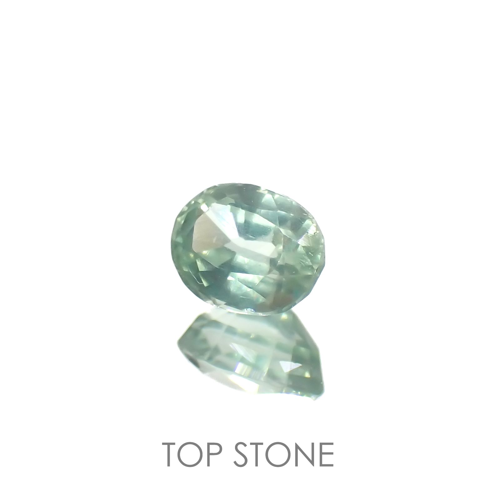 グリーンカイヤナイト(宝石名カイヤナイト)タンザニア産 0.28ct 識別済[220616675]4.1x3.2mm前後