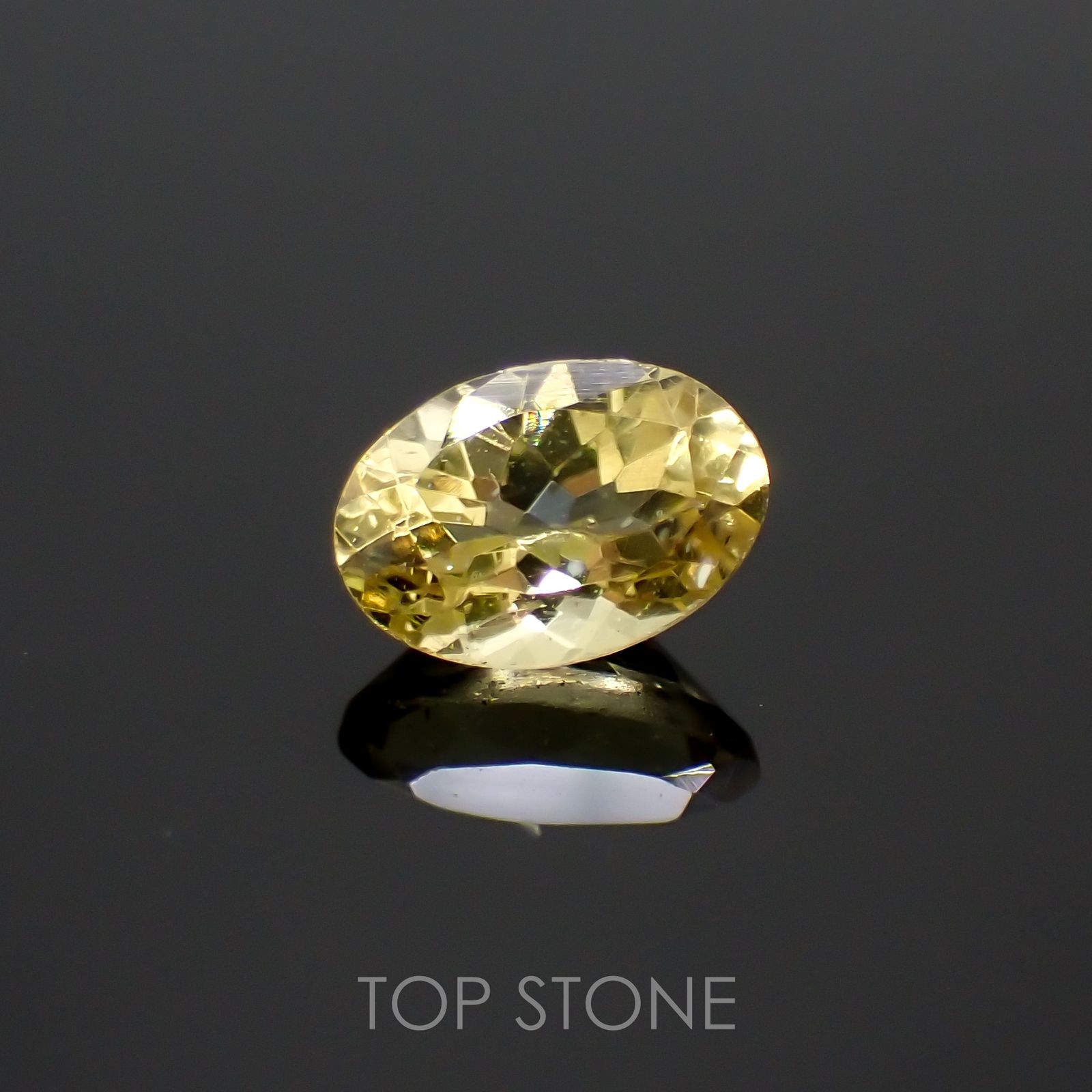 レモンイエローアパタイト(宝石名アパタイト) メキシコ産 0.83ct 識別済[211013236]7.1×4.9mm前後