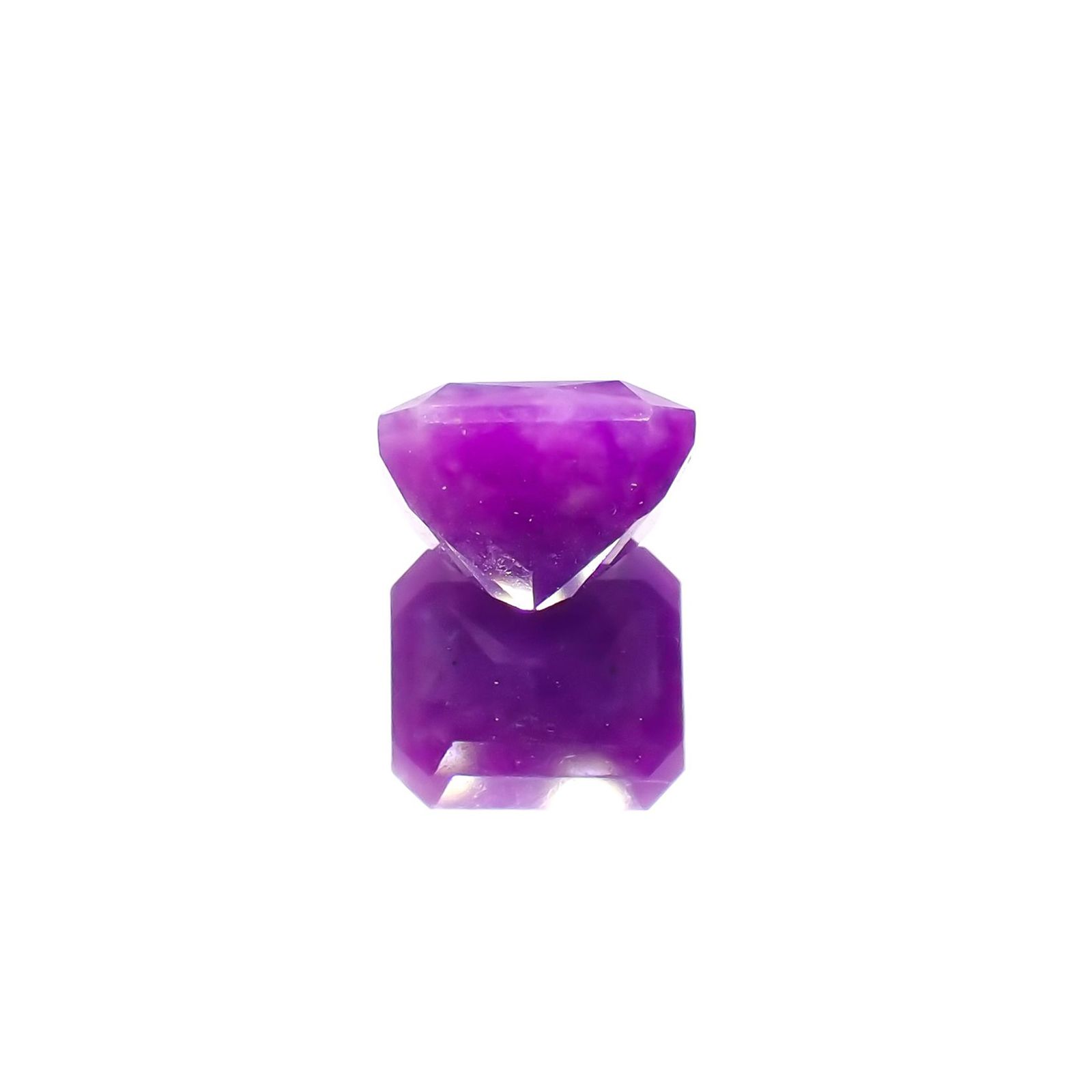スギライト 南アフリカ産 1.75ct / 7.2x6.4mm前後 [260521781]