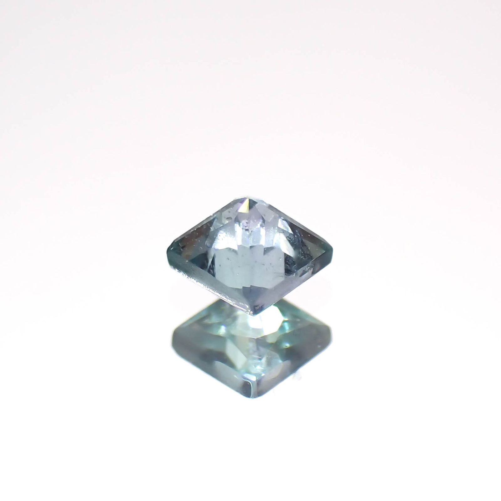 ◇プリンセスカット◇ブルーグリーンコーネルピン タンザニア産 0.074ct[230722853]2.1x2.1mm前後
