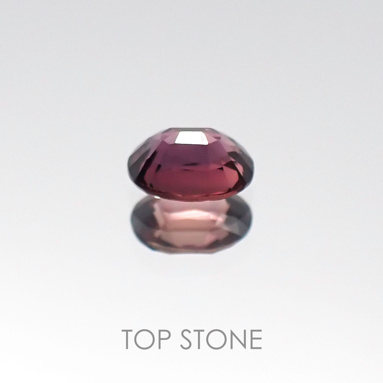 カラーチェンジサファイア非加熱(宝石名サファイア) タンザニア産 0.36ct 識別済[20106026]4.7×3.6mm前後