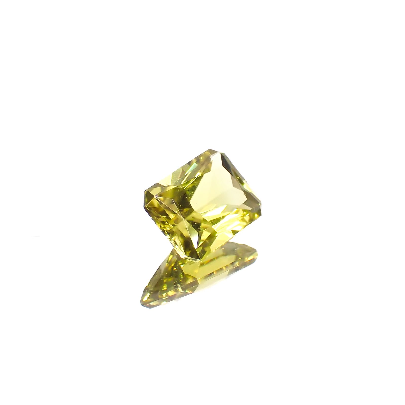カナリートルマリン ザンビア・カナリー鉱山産 0.81ct[240527563]6.9x4.8mm前後
