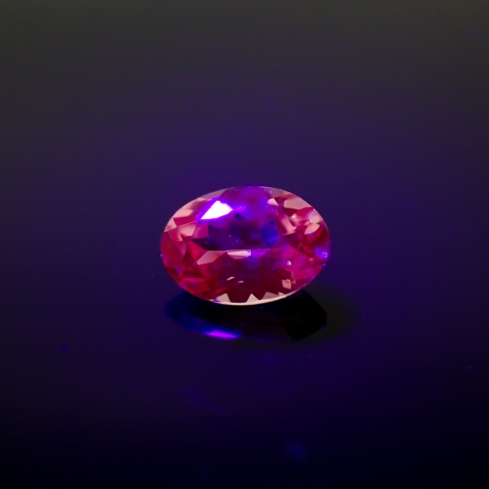 ドラゴンガーネット タンザニア産 0.61ct[230421425]6x4.1mm前後