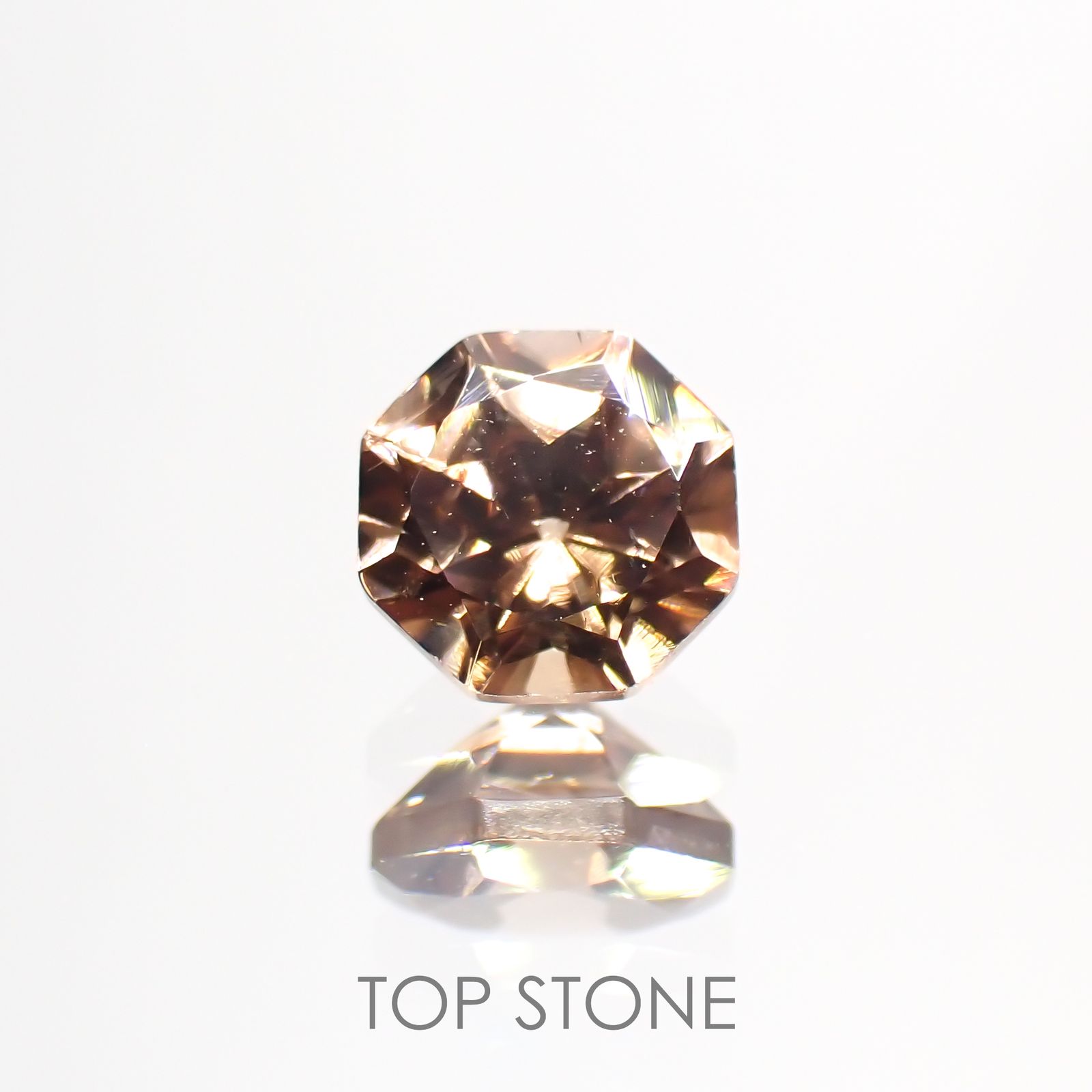 ◇オクタゴンカット◇シナモンカラージルコン(宝石名ジルコン) カンボジア産 0.88ct 識別済[210410482]5.2×5.1mm前後