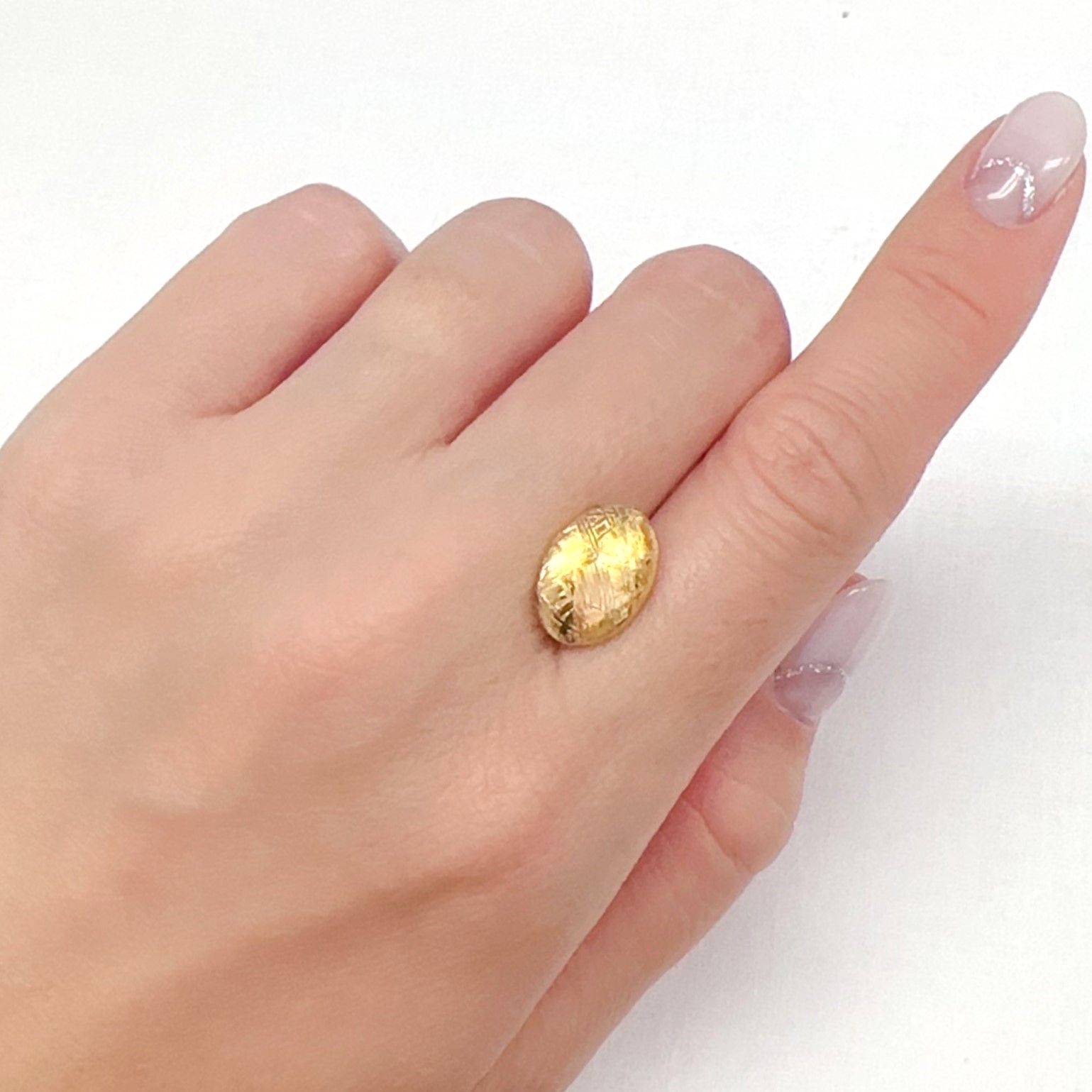 ムオニナルスタ隕石 発見地:スウェーデン 8.34ct[240125815]13.5x9.7mm前後