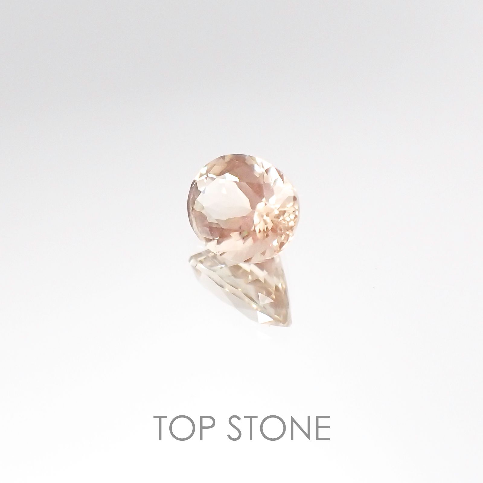 オレゴンサンストーン アメリカ産 ルース 0.48ct[20106507]5.8×4.6mm前後