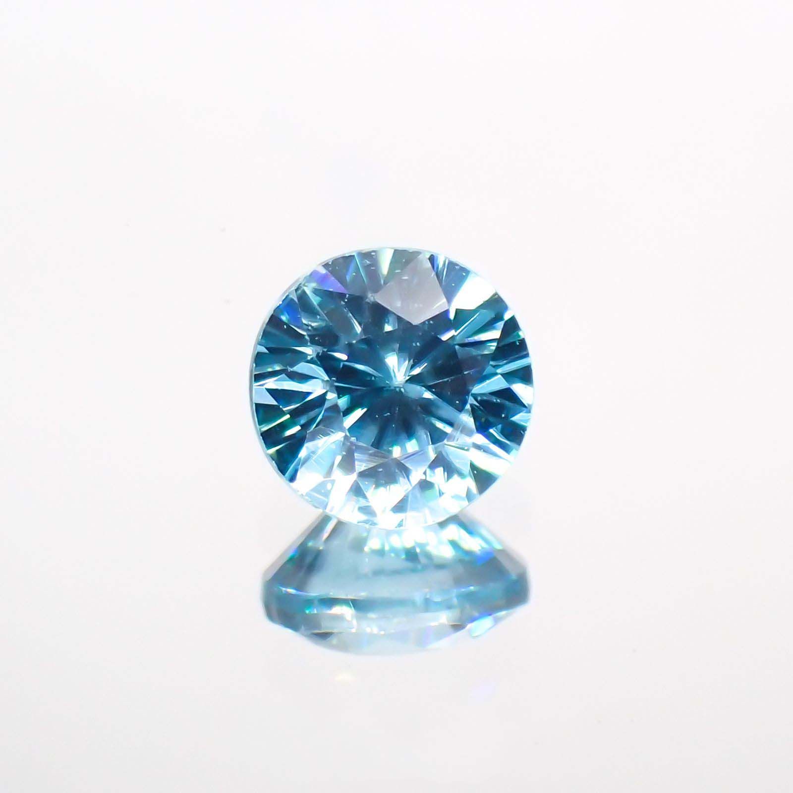 ブルージルコン(宝石名ジルコン) カンボジア産 0.76ct 識別済[211013449]4.9×4.9mm前後