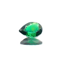 ツァボライト(宝石名グリーン グロッシュラー・ガーネット) タンザニア産 ソ付(彩珠) 0.618ct / 6.9x4.9mm前後 [21069915]