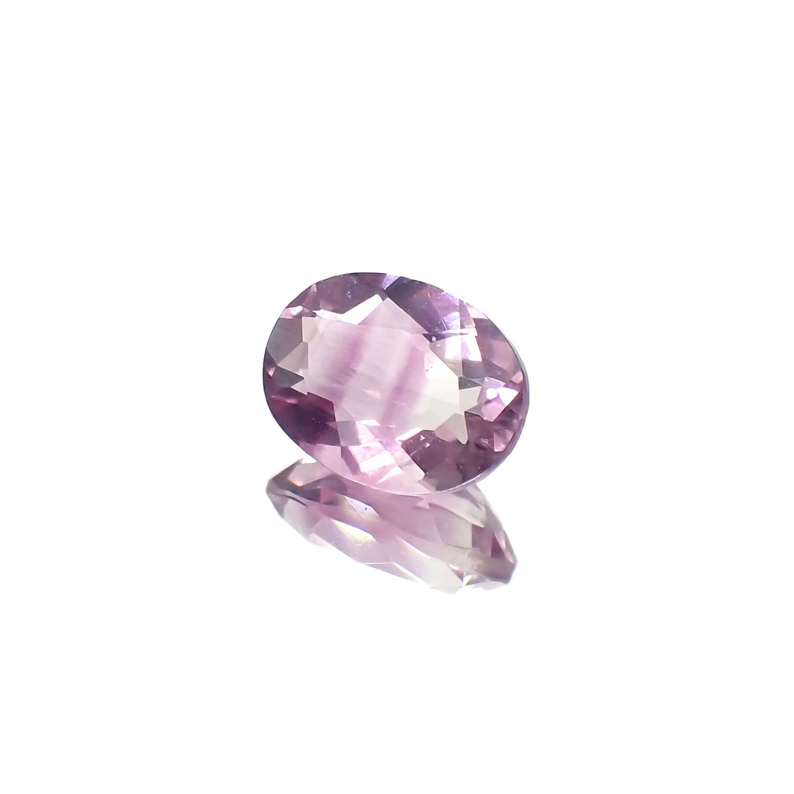 バイカラーフローライト 中国産 1.40ct / 8.1x6.1mm前後 [260120177]