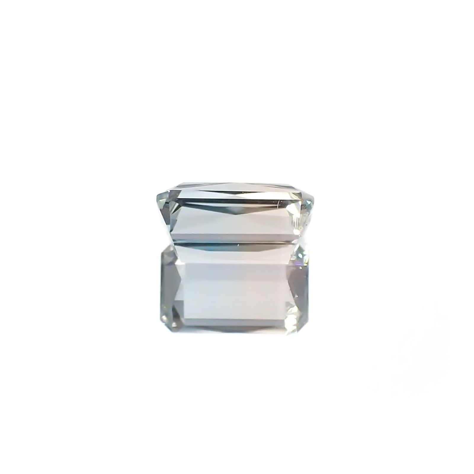 バイカラートパーズ(宝石名バイカラー・トパーズ)ウクライナ産 ソ付(彩珠) 3.736ct / 10.7x6.5mm前後 [221018471]