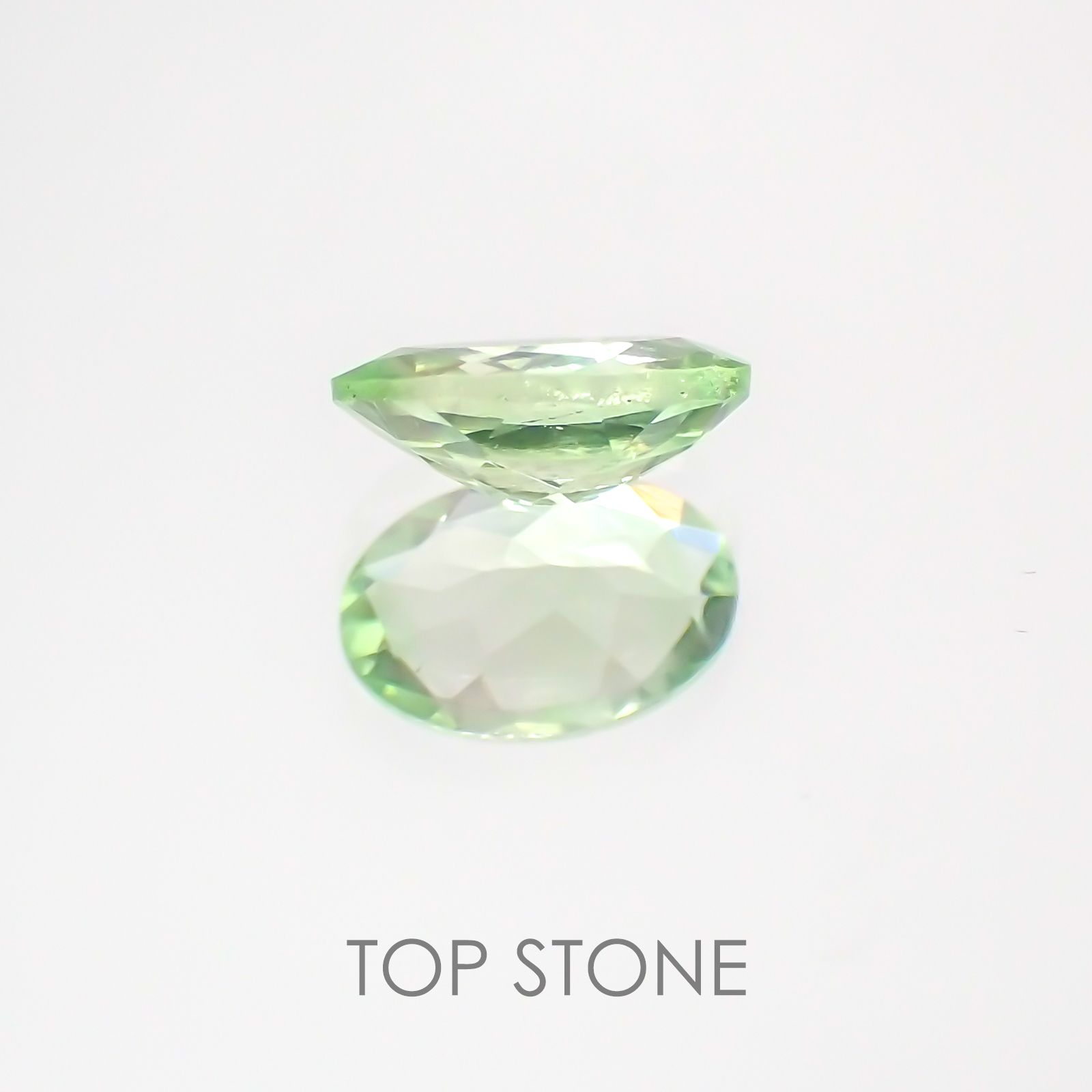 ミントガーネット タンザニア産 ルース 0.46ct[20117907]6.1×4mm前後