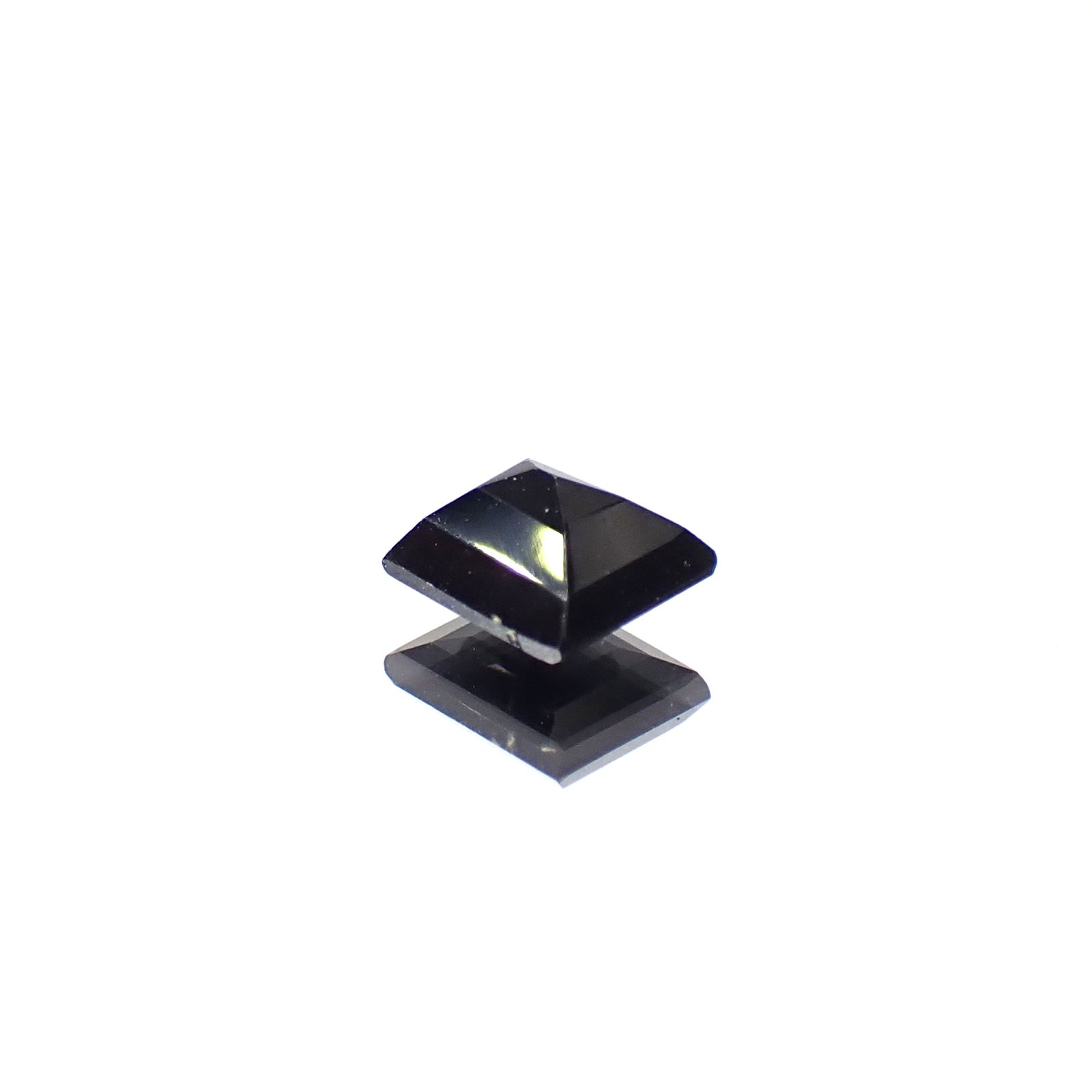 セレンディバイト ミャンマー産 0.85ct [250630572]5.7x5mm前後