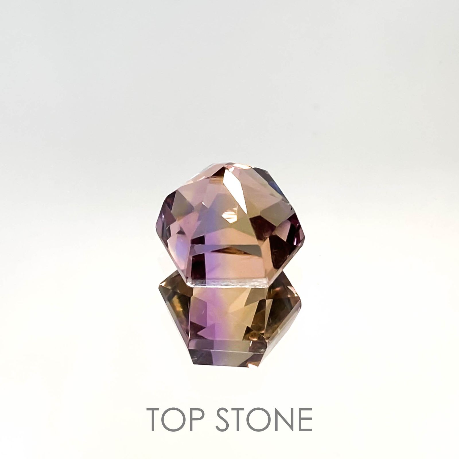 ◇ヘキサゴンカット◇アメトリン ブラジル産 6.31ct[221018587]10.3x10.1mm前後