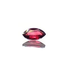 レッドスピネル(宝石名レッド・スピネル)タンザニア産 0.13ct 識別済[231124098]4.7x2.5mm前後