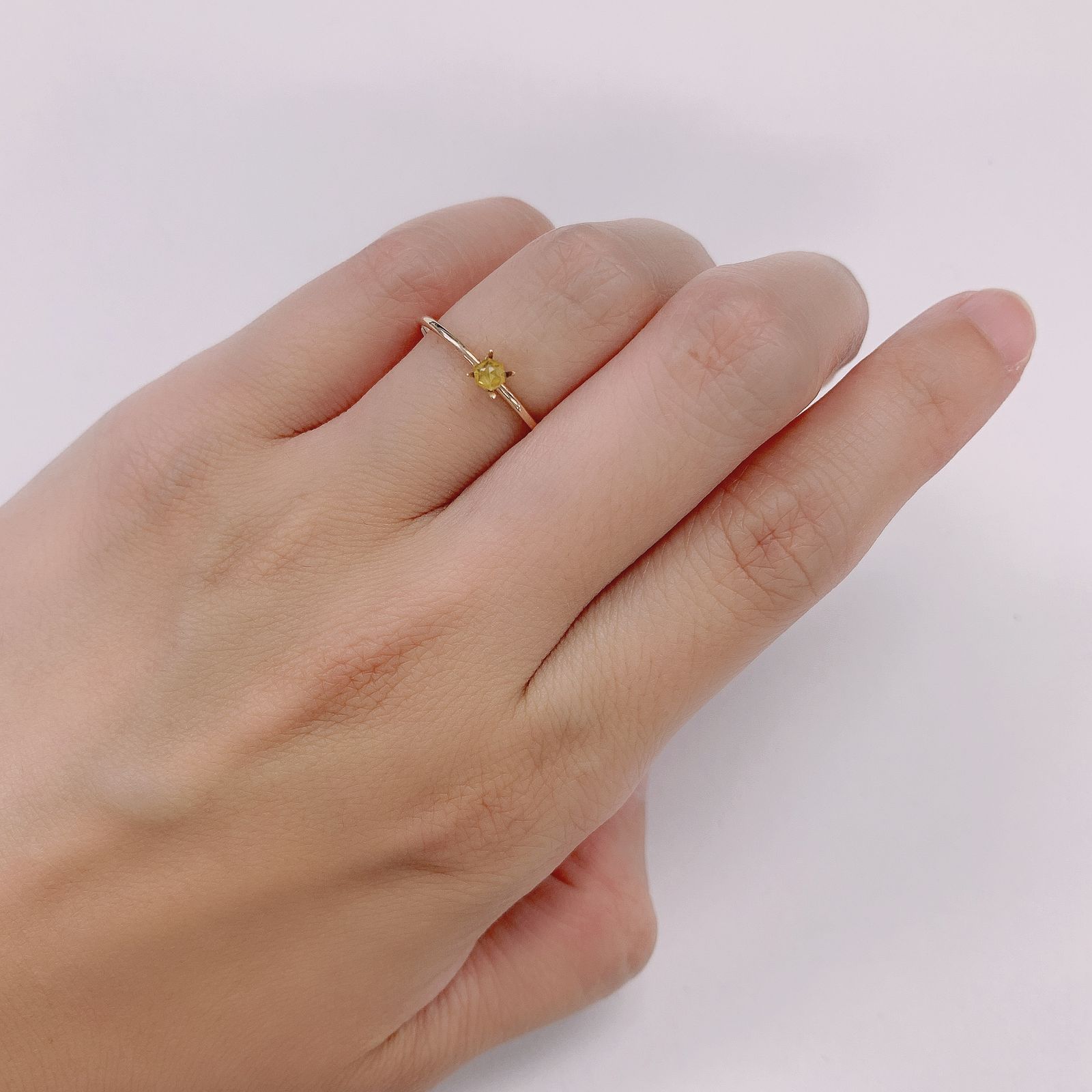 ◇ヘキサゴンアンティークカット◇イエローダイヤモンド(宝石名ダイアモンド) 南アフリカ産 0.10ct 識別済[210813120]2.6×2.6mm前後