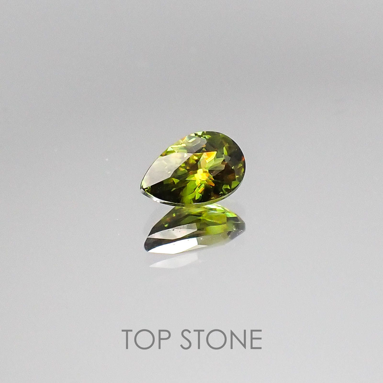スフェーン パキスタン産 ルース 0.52ct[20073867]6.2×4mm前後