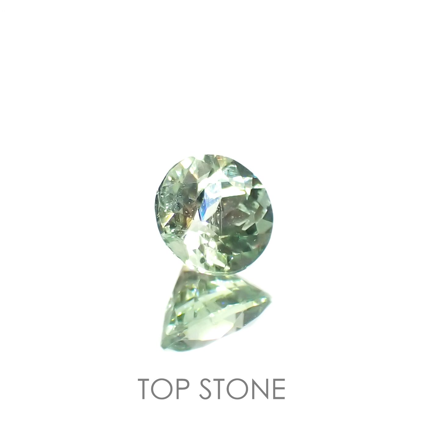 バナジウムコーネルピン(宝石名コーネルピン)タンザニア・タンガ州産 0.44ct 識別済[230320927]4.5x4.5mm前後