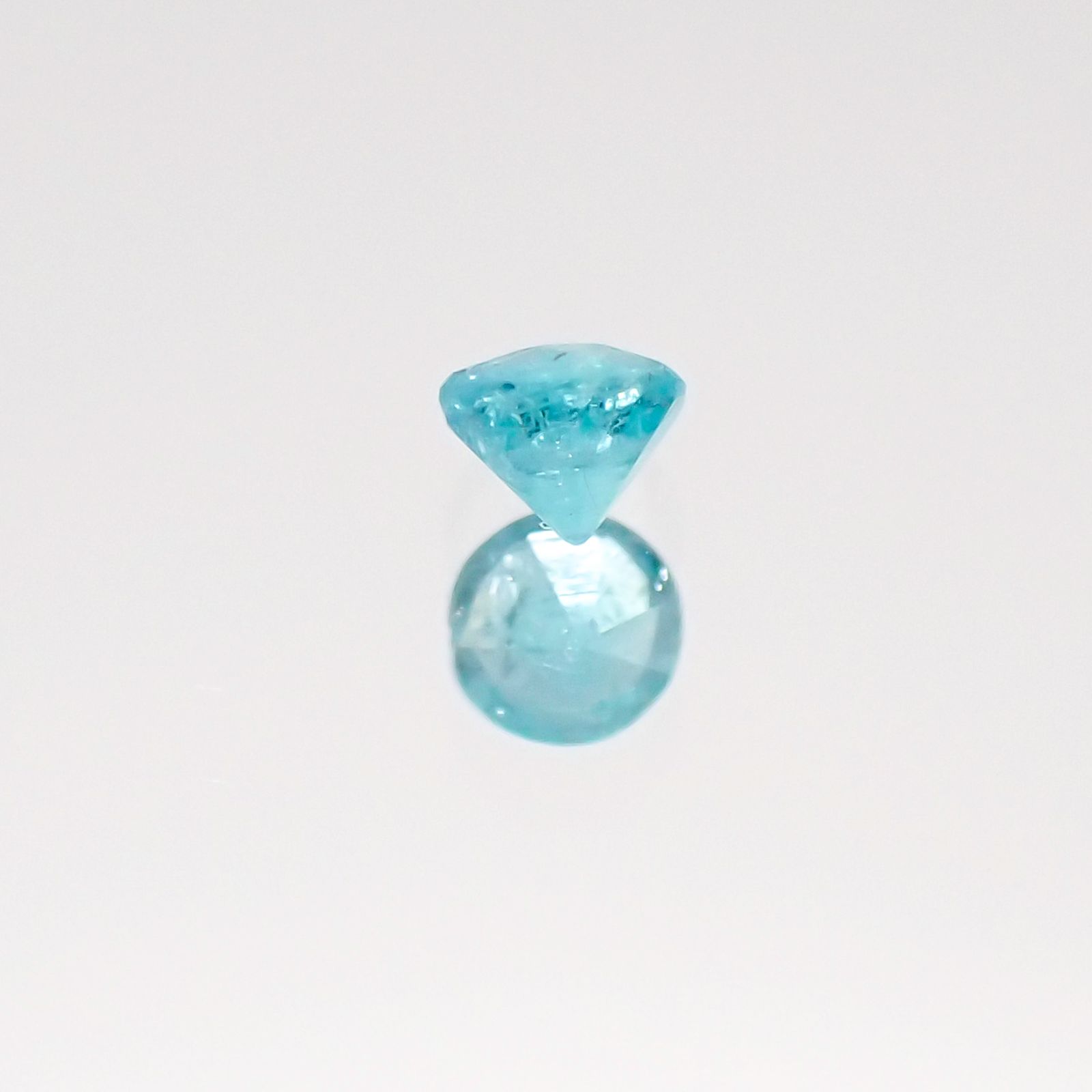 パライバトルマリン ブラジル・バターリャ鉱山産 ルース 0.052ct[20116714]2.2×2.2mm前後