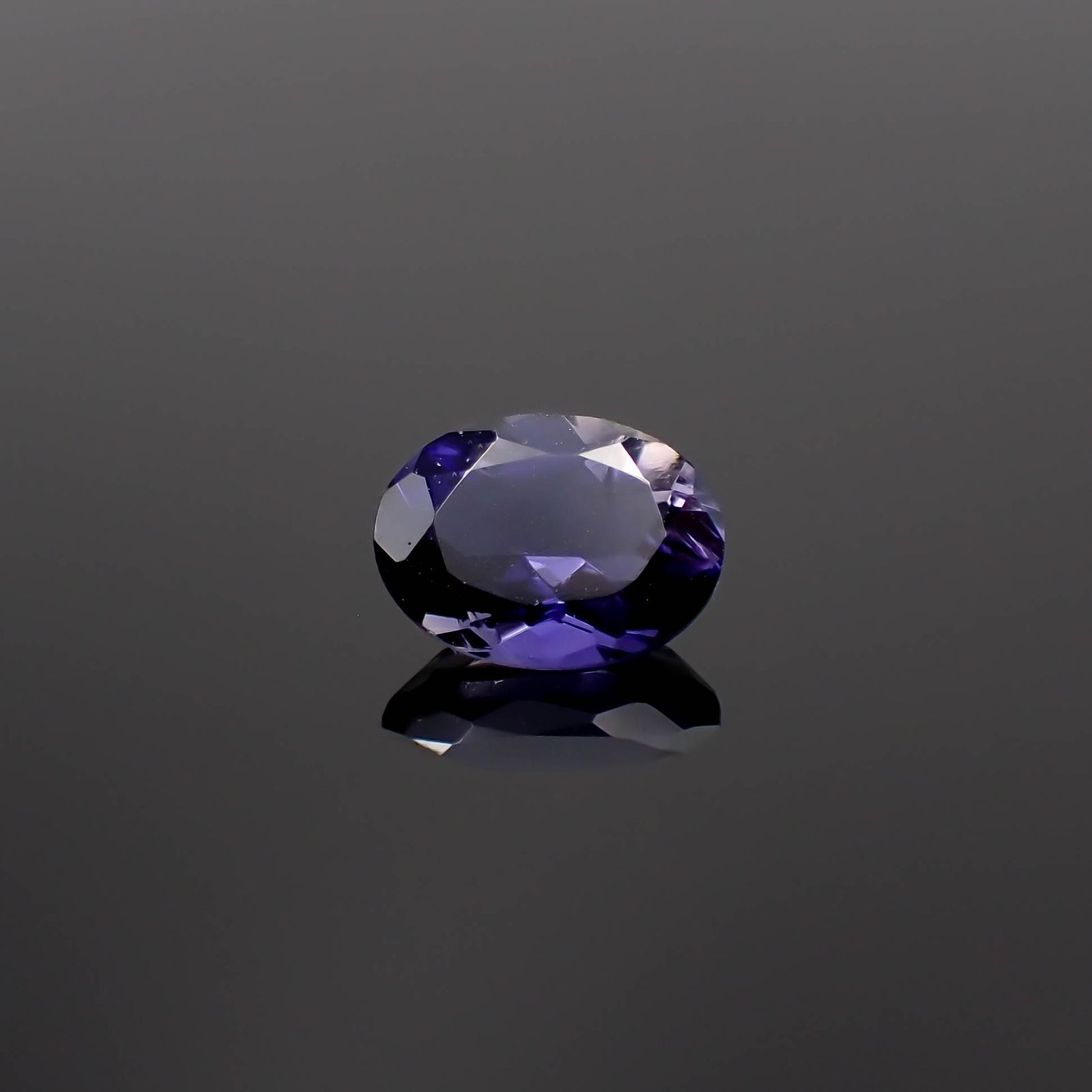 アイオライト タンザニア産 1.01ct[230321010]7.9x5.9mm前後