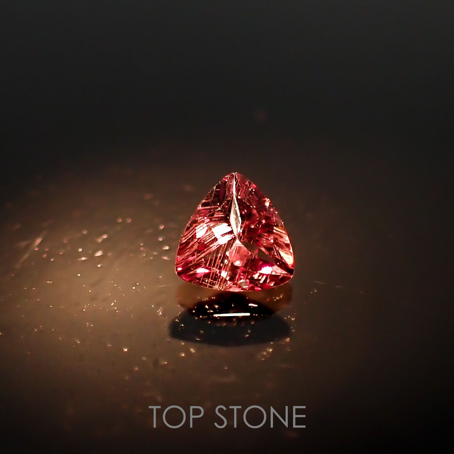 カラーチェンジガーネット タンザニア・マダガスカル産 ルース 0.31ct[210611196]4×4mm前後