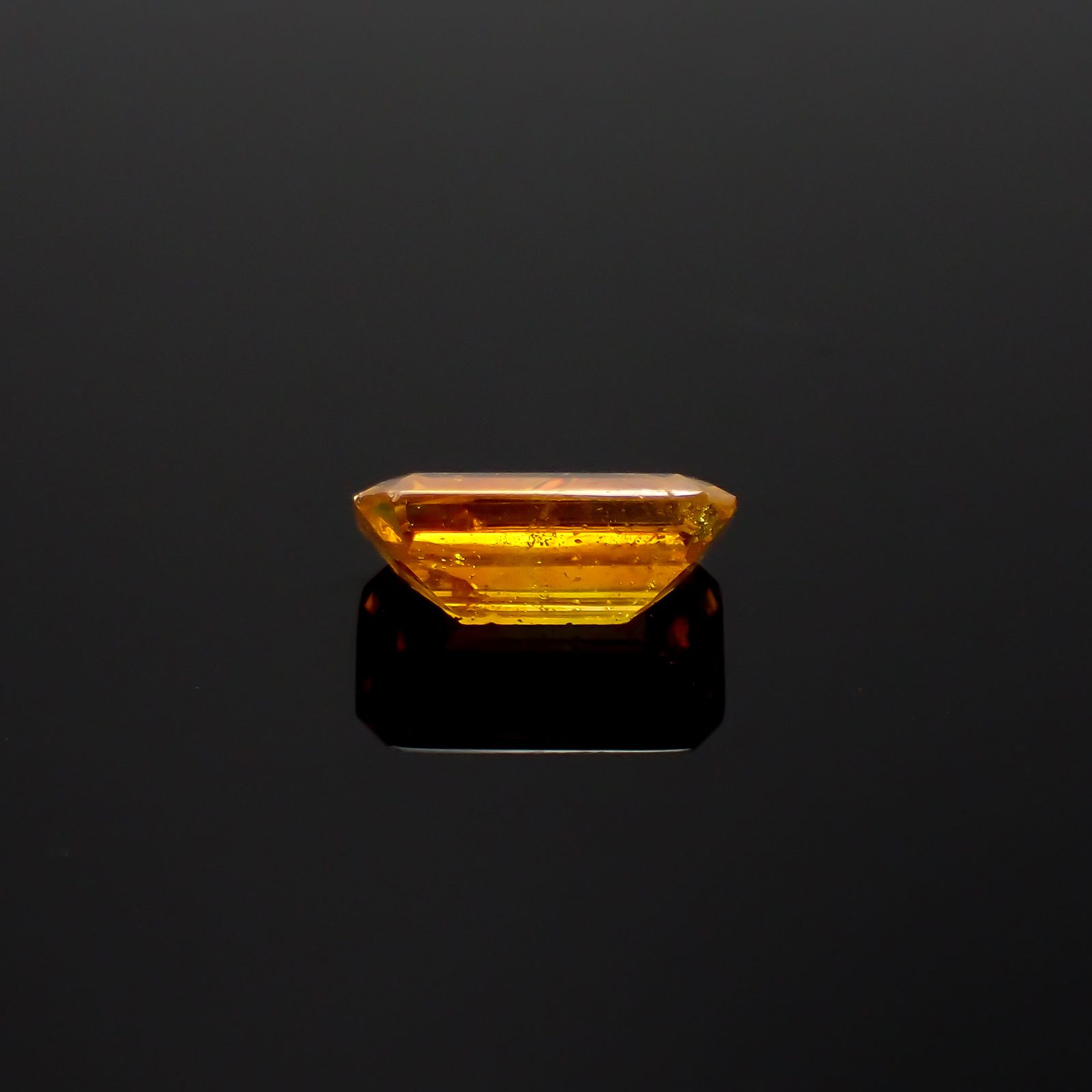 スファレライト(宝石名スファレライト)スペイン産 3.01ct 識別済[231023875]11.1x6.2mm前後