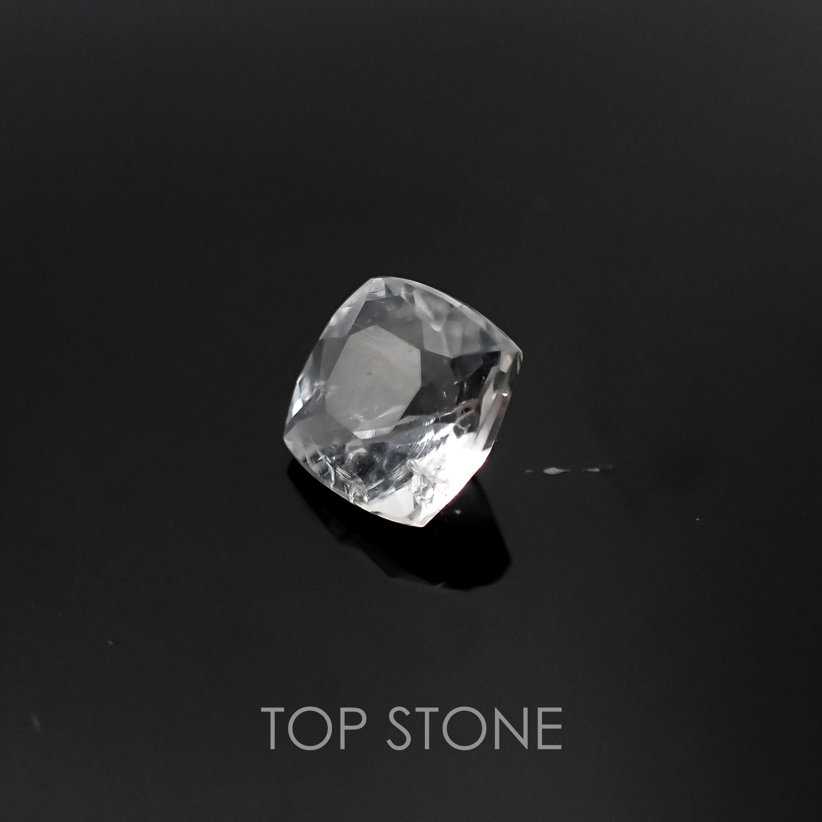 ハイアライトオパール(宝石名オパール) メキシコ産 0.84ct 識別済[20106369]6.1×6.1mm前後