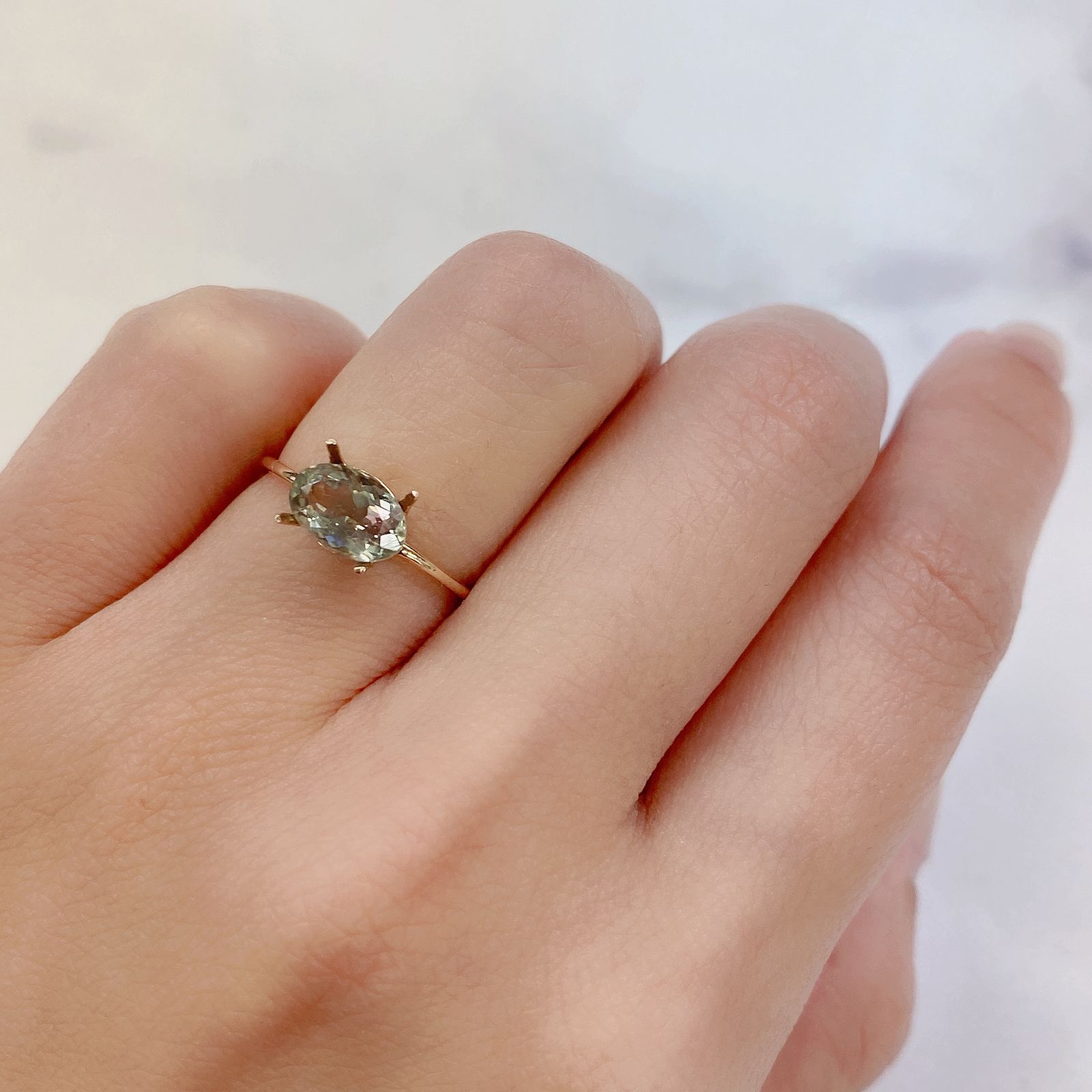 バイカラーオレゴンサンストーン(宝石名バイカラー・ラブラドライト) アメリカ・オレゴン州産 1.090ct ソ付(彩珠)[210711951]8.1×5.3mm前後