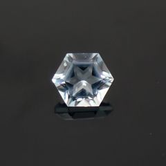 <ランダムセレクト1個販売> ◇ヘキサゴンカット◇アクアマリンSA(宝石名アクアマリン) ブラジル産 0.28ct前後 識別済[21029576]4×4mm前後