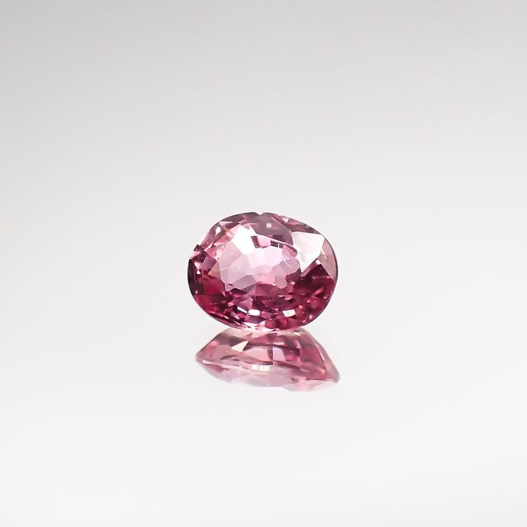 パパラチャサファイア(宝石名サファイア/別名パパラチャ・サファイア)スリランカ産 0.404ct ソ付[230421633]4.86x3.94mm前後