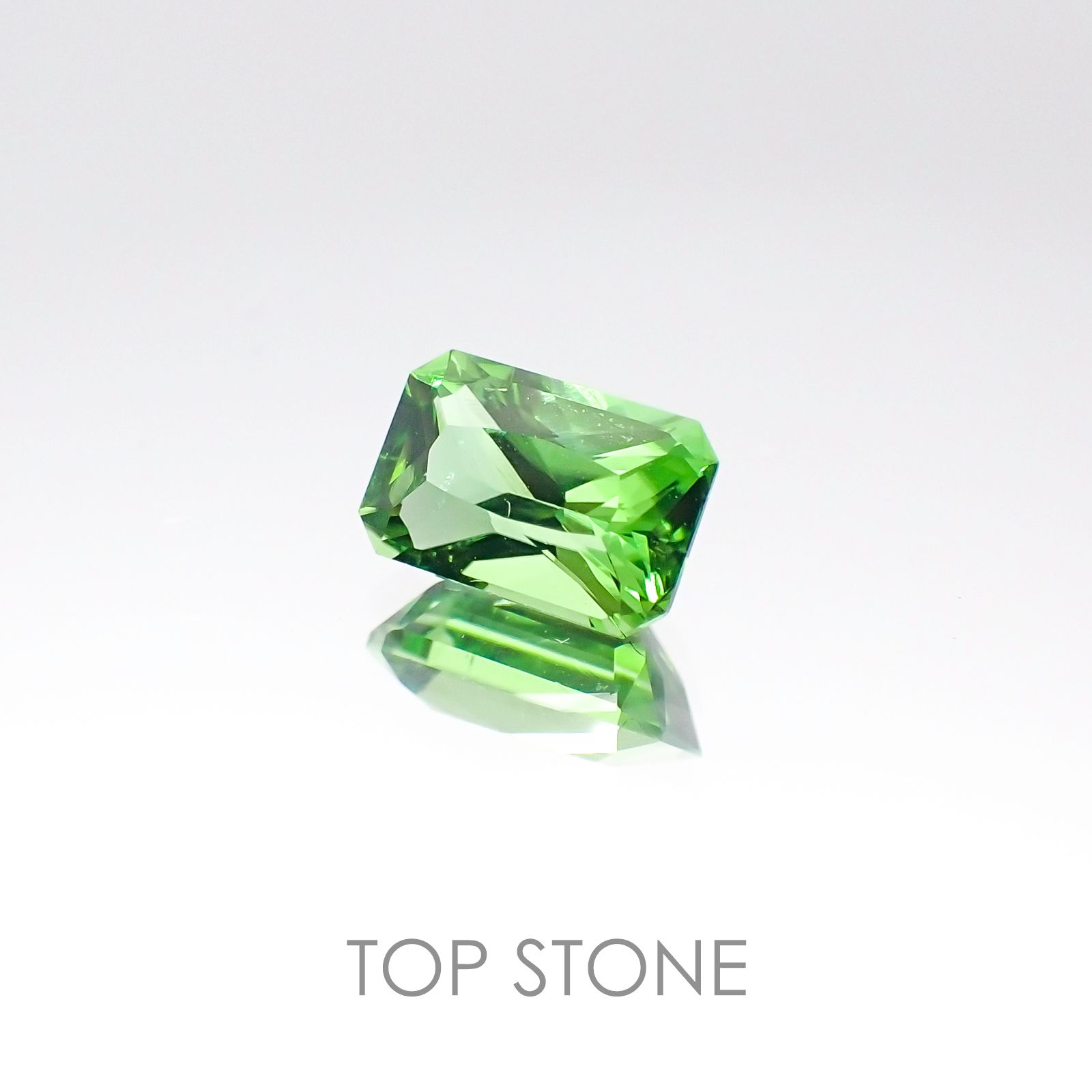 クロムトルマリン タンザニア産 ルース 0.91ct[20096212]6.9×4.5mm前後