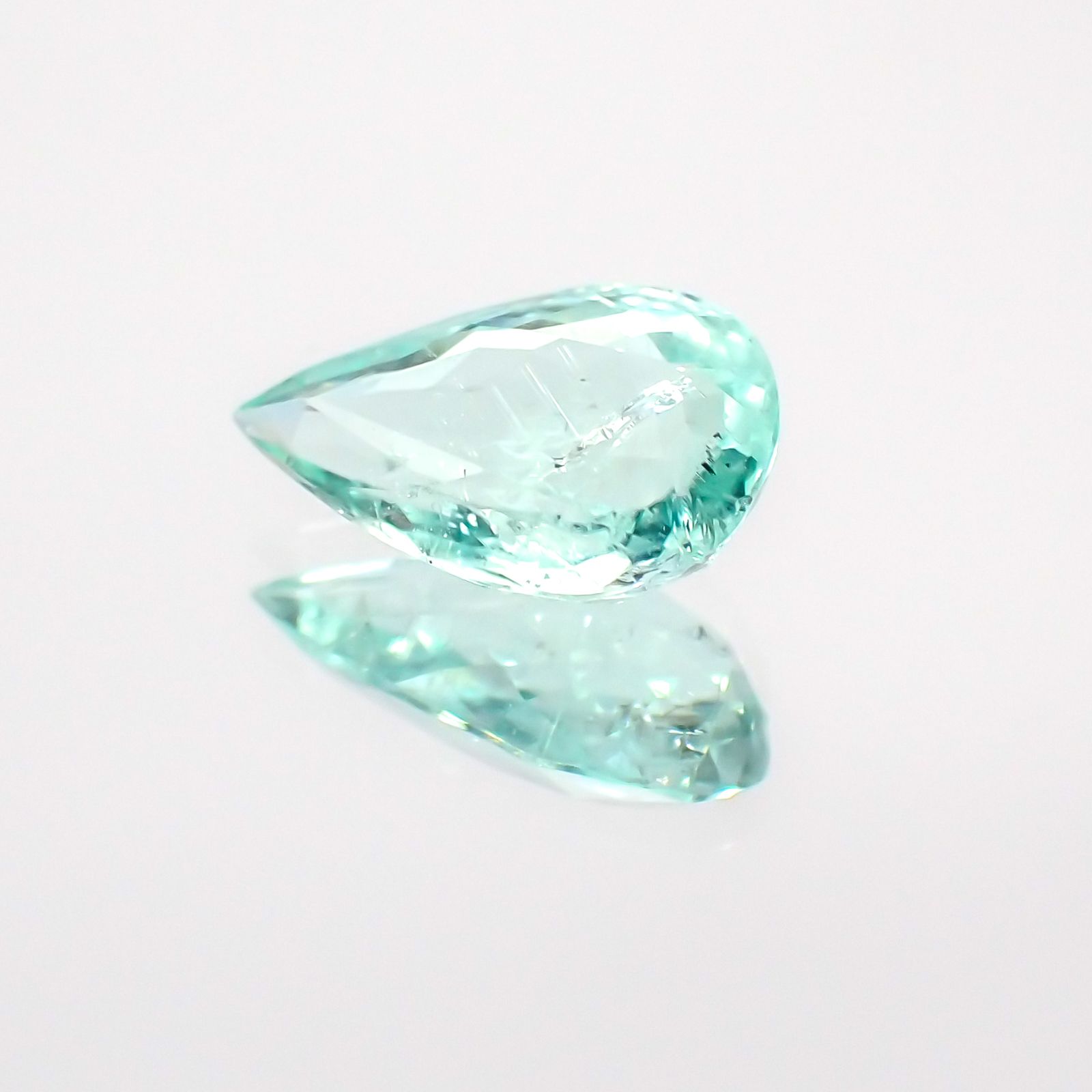 パライバトルマリン(宝石名トルマリン/別名パライバ・トルマリン) モザンビーク産 1.057ct ソ付(宝貴協)[21017745]9.1×5.5mm前後