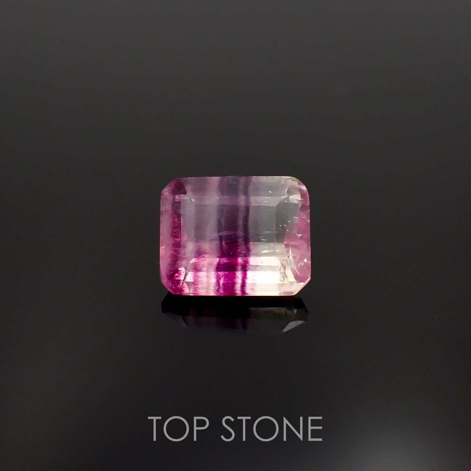 バイカラーフローライト 中国産 3.85ct[230120164]9.9x8mm前後