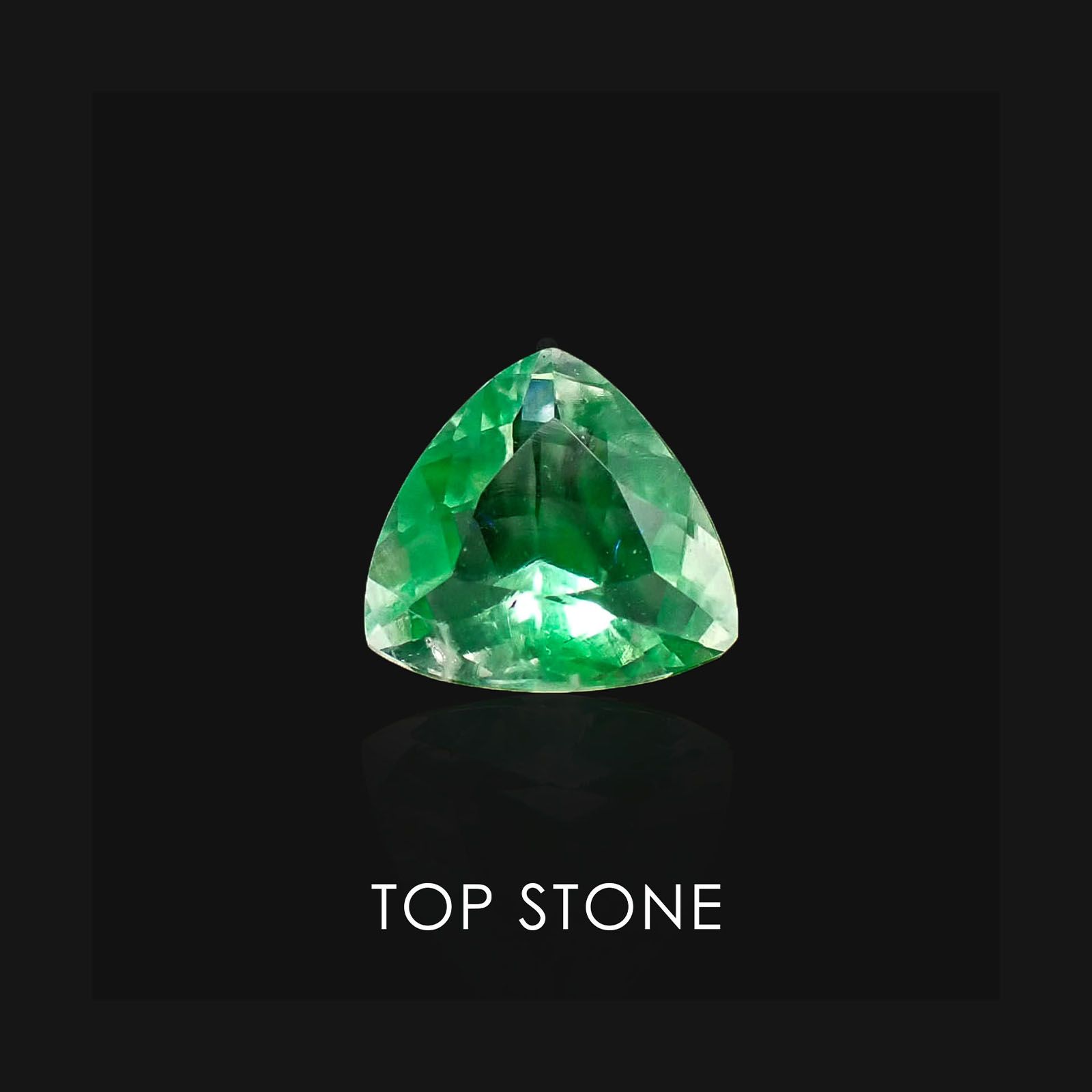 ハイアライトオパール メキシコ産 ルース 0.9ct[20073800]7.2×7.2mm前後