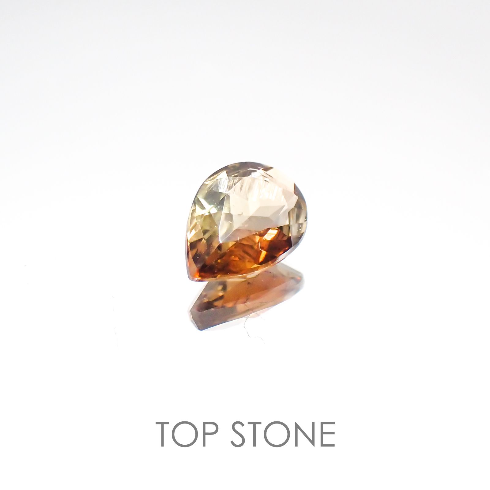 バイカラーアンダリュサイト スリランカ産 ルース 0.63ct[20117477]7×5.1mm前後