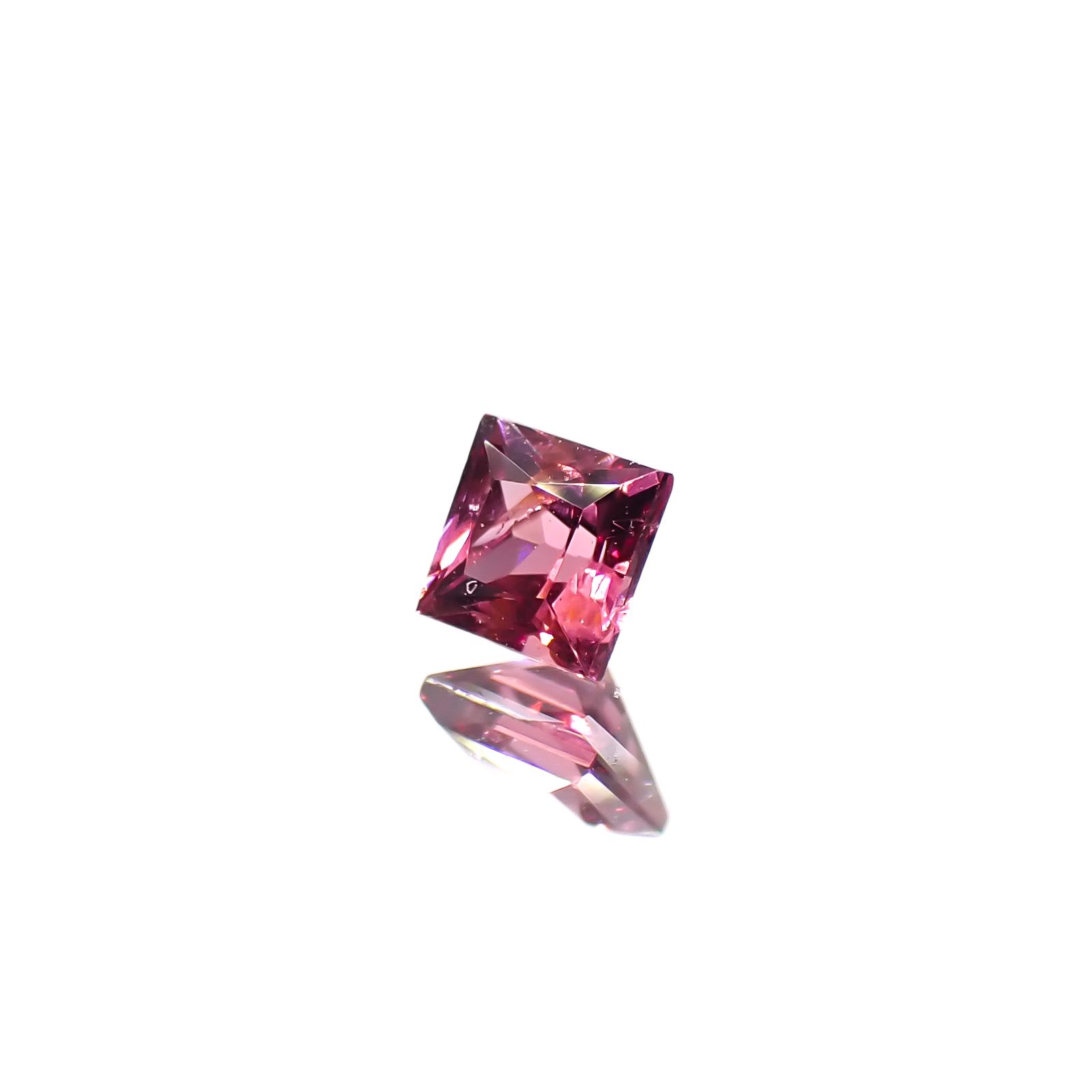 ◇プリンセスカット◇ホットピンクスピネル(宝石名ピンク・スピネル)タンザニア産 0.20ct 識別済[220817537]3x3mm前後