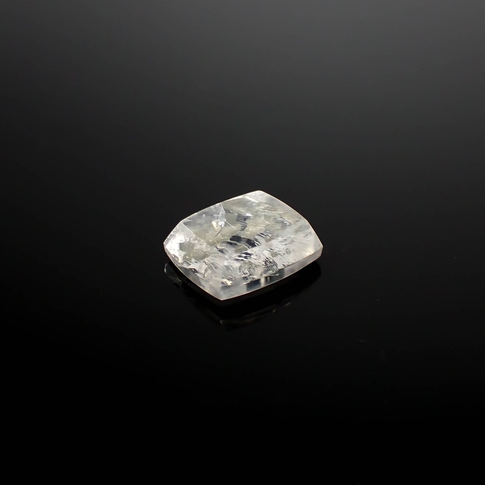 パイライトインクォーツ ブラジル産 8.33ct[240225922]14.1x11.7mm前後