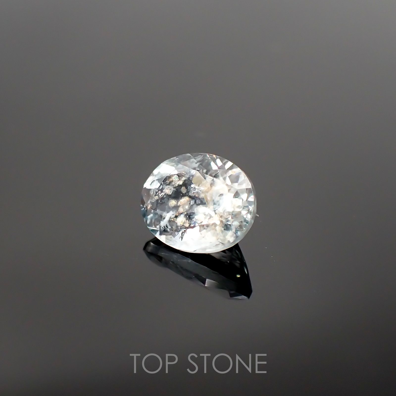 アベンチュリンアクアマリン(宝石名アクアマリン) ナイジェリア産 2.57ct 識別済[210712990]10×7.9mm前後