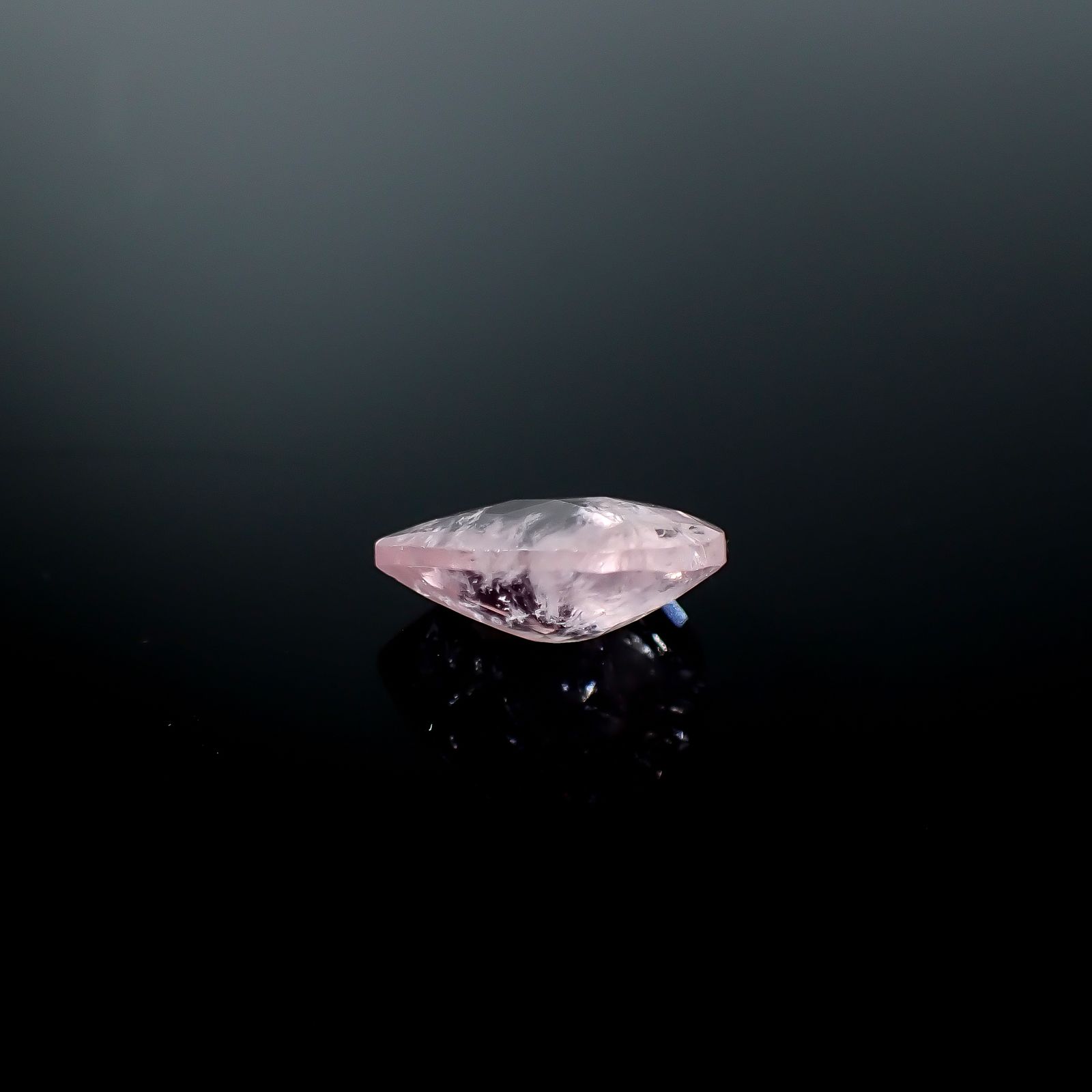 ◇チェッカーカット◇モルガナイト ブラジル産 5.16ct [250730874]14x12mm前後