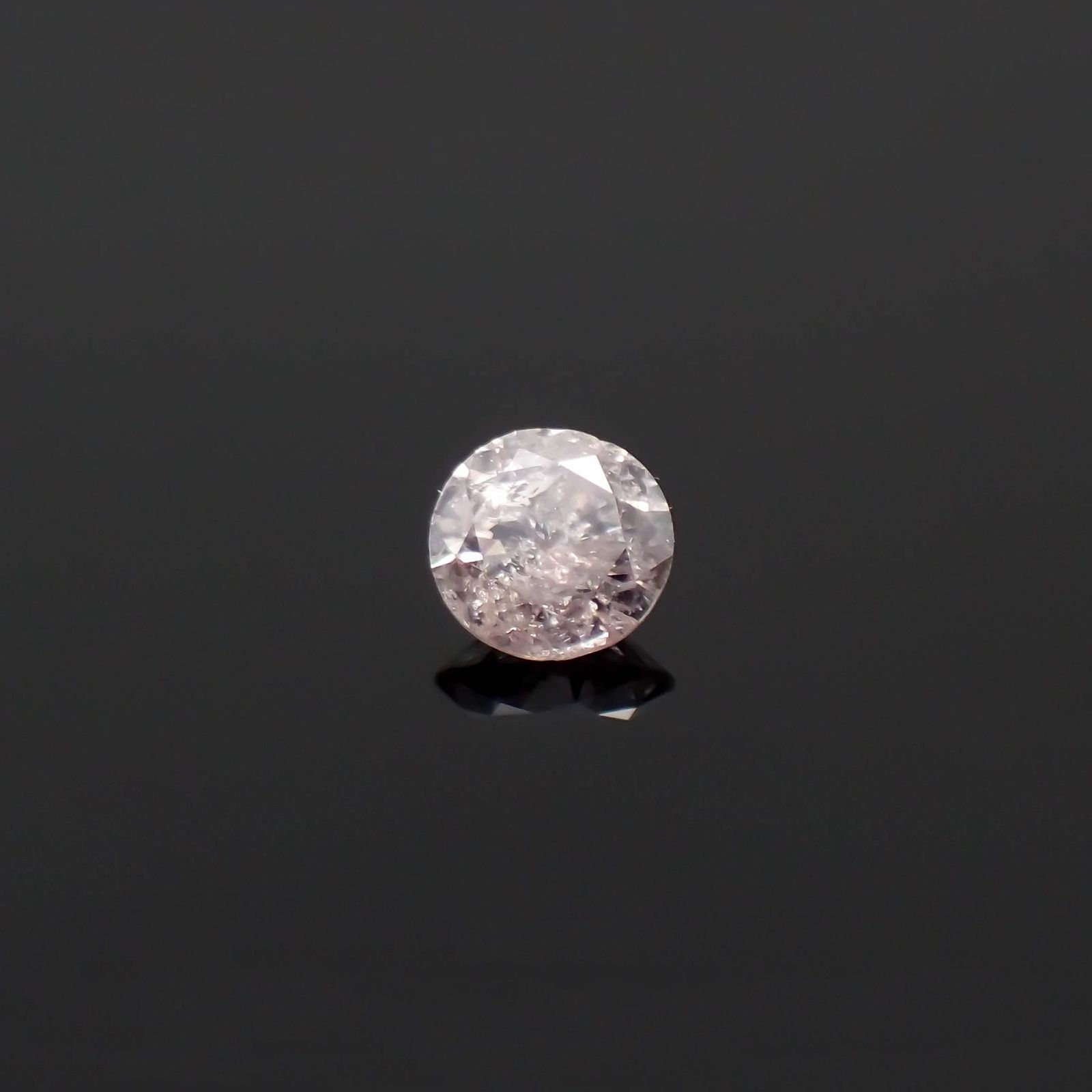 ピンクダイヤモンド(宝石名ダイアモンド I-2/VERY LIGHT BROWNISH PINK) 0.066ct ソ付(CGL)[230120139]2.52x2.57mm前後