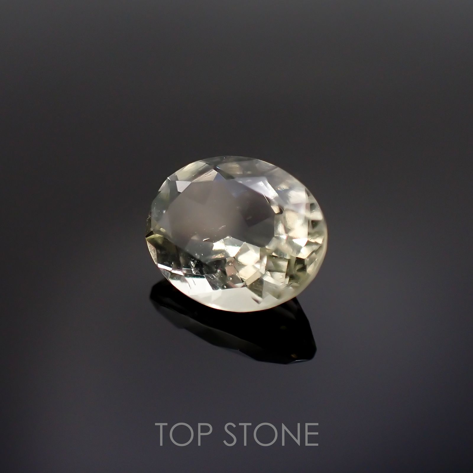 リビアングラス(宝石名インパクトガラス(衝撃溶融ガラス))エジプト・リビア砂漠産 1.92ct 識別済[211213792]10x7.9mm前後