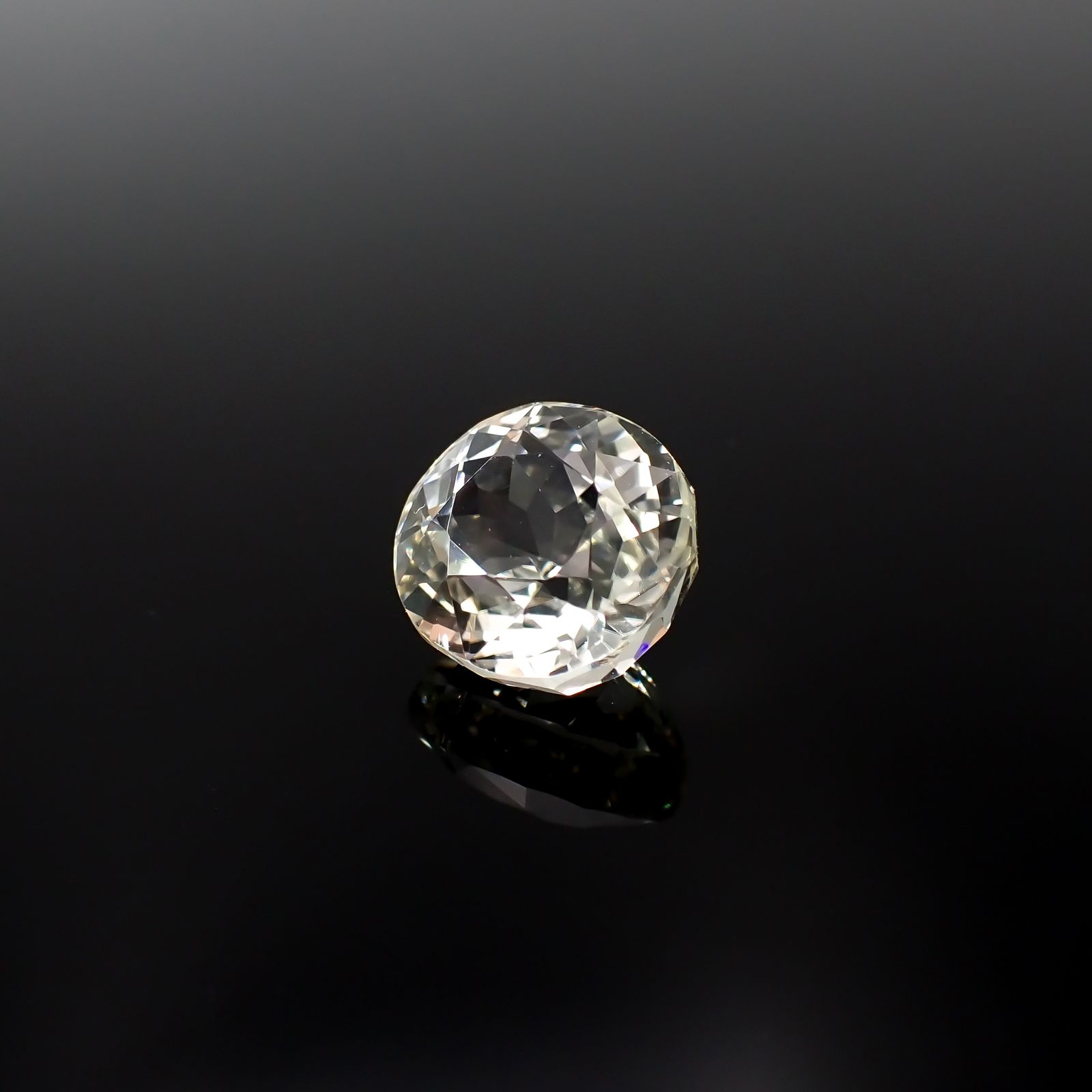 イエロースポジュミン(宝石名スポジュミン)アフガニスタン産 6.07ct 識別済[231225004]10.7x10.1mm前後