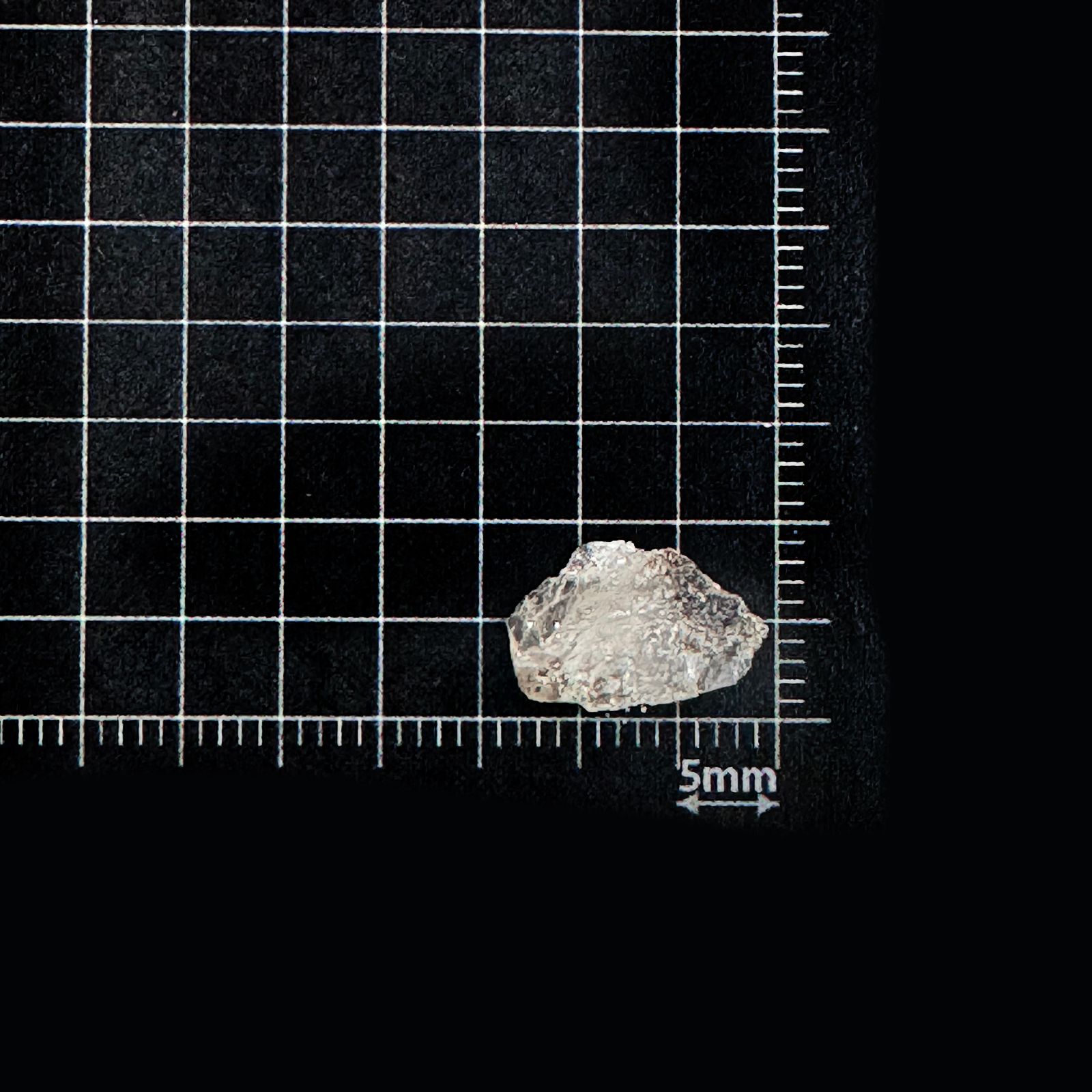 フェナカイト 原石 ロシア産 2.52ct [250730806]13x8.6mm前後