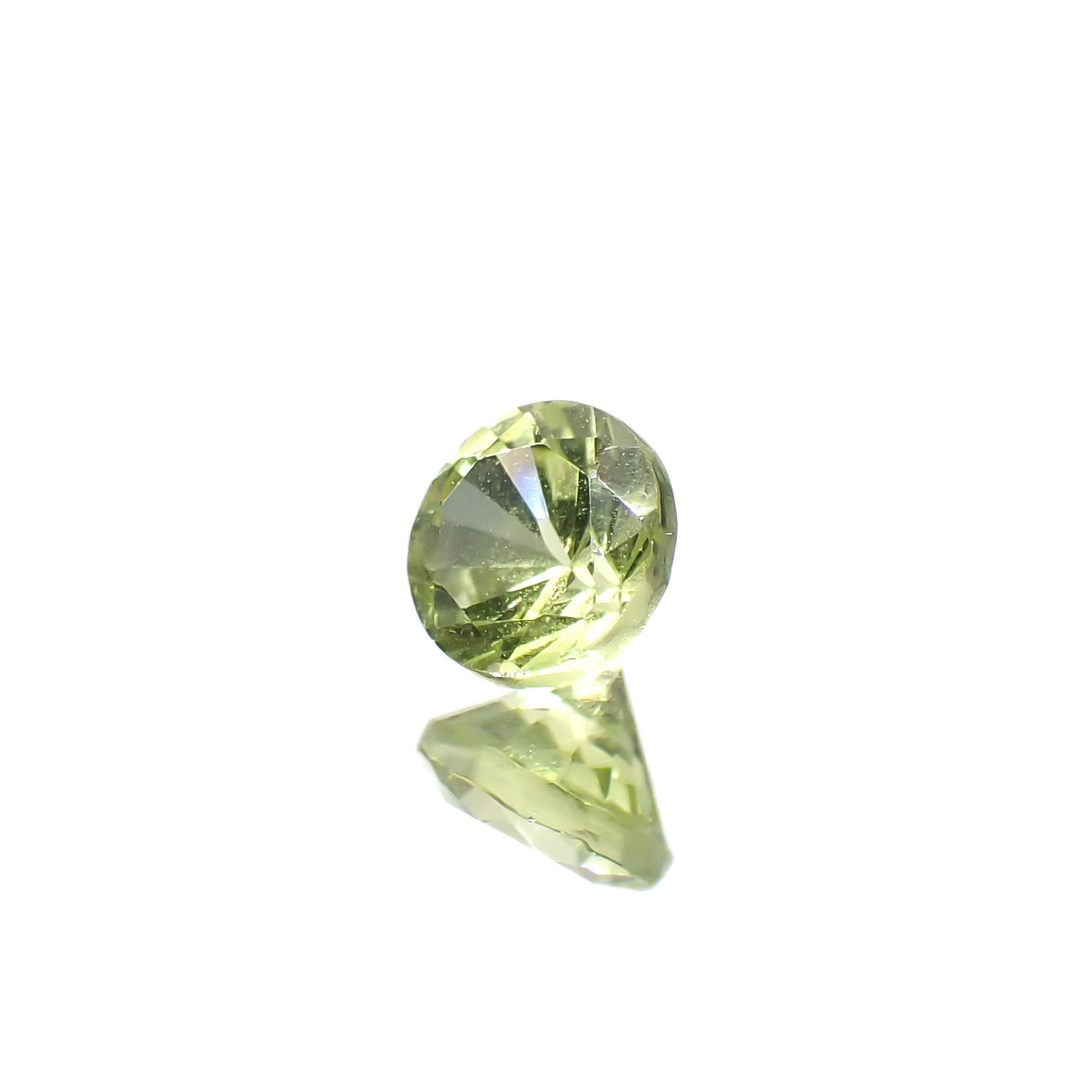 パロットクリソベリル(宝石名クリソベリル)インド産 0.27ct 識別済[240627985]3.7x3.7mm前後